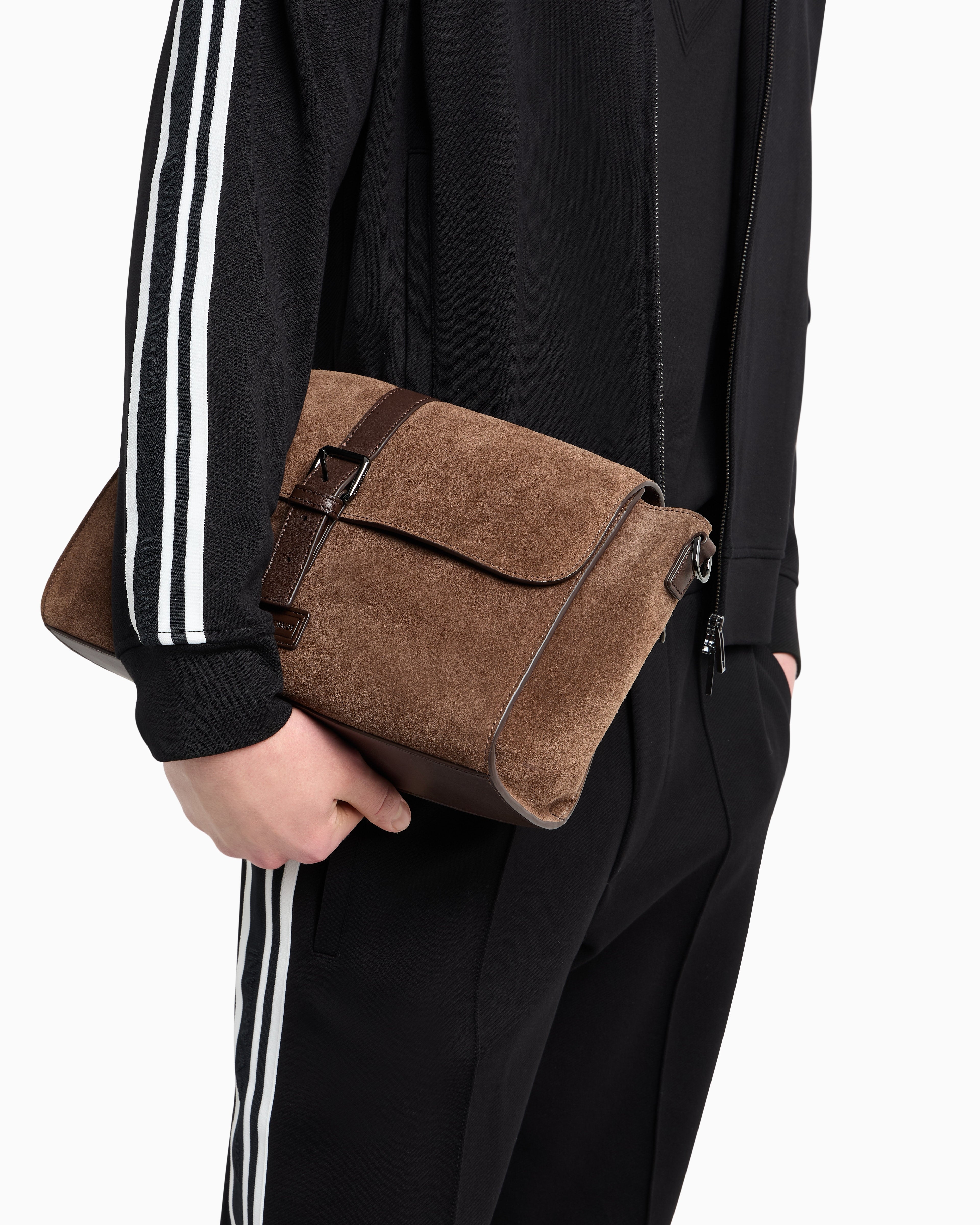 Armani Casaco Training Sweat Training Em001110 Af13488 Black Preto_shot1