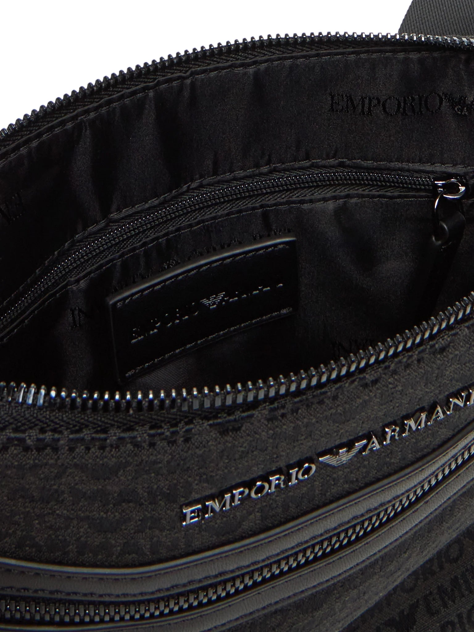 Crossbody Emporio Armani Preto Logo Jacquard