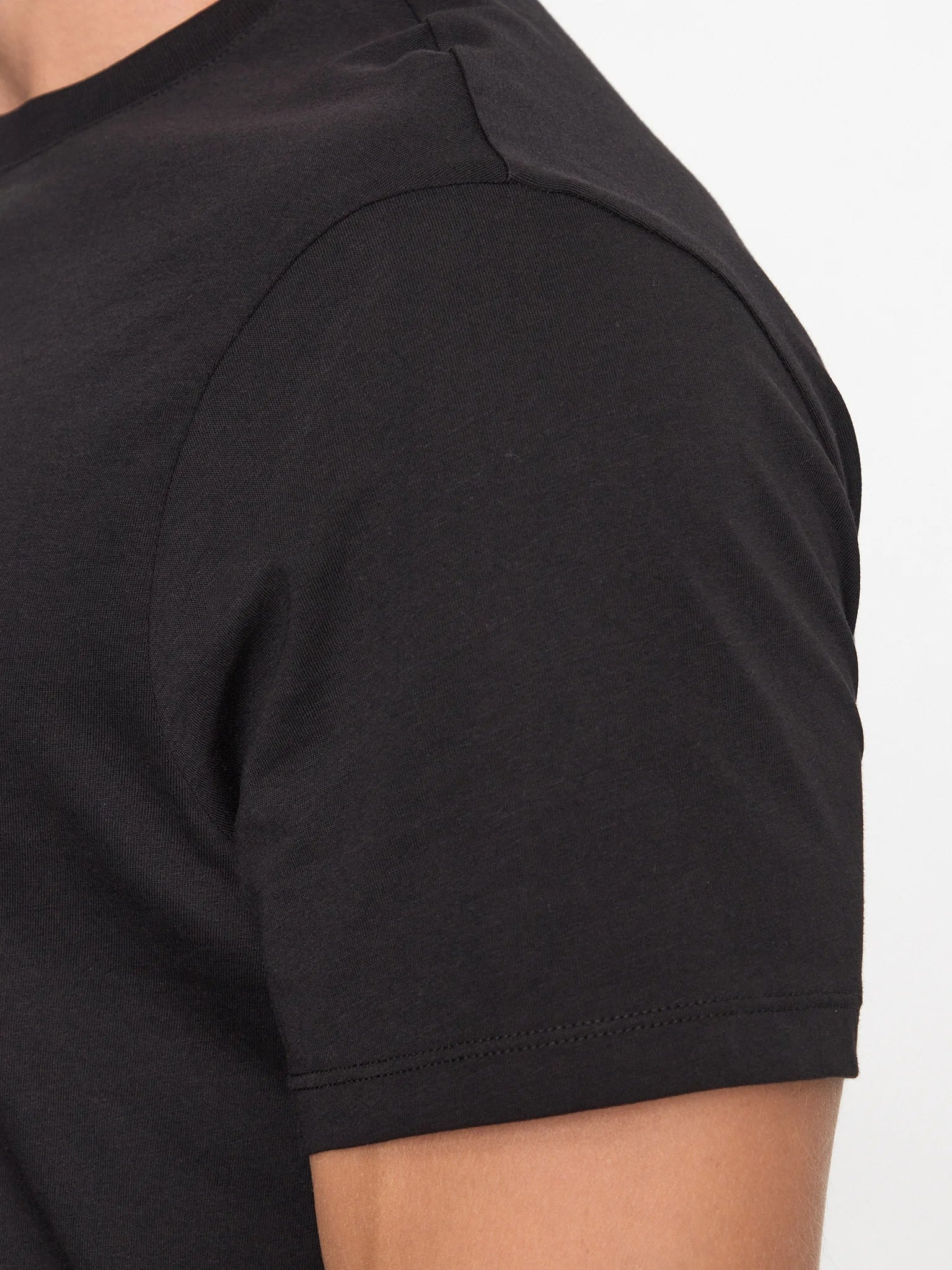 Armani Exchange T Shirt 8nztpr Zjh4z Blk Black Preto Preto_shot1