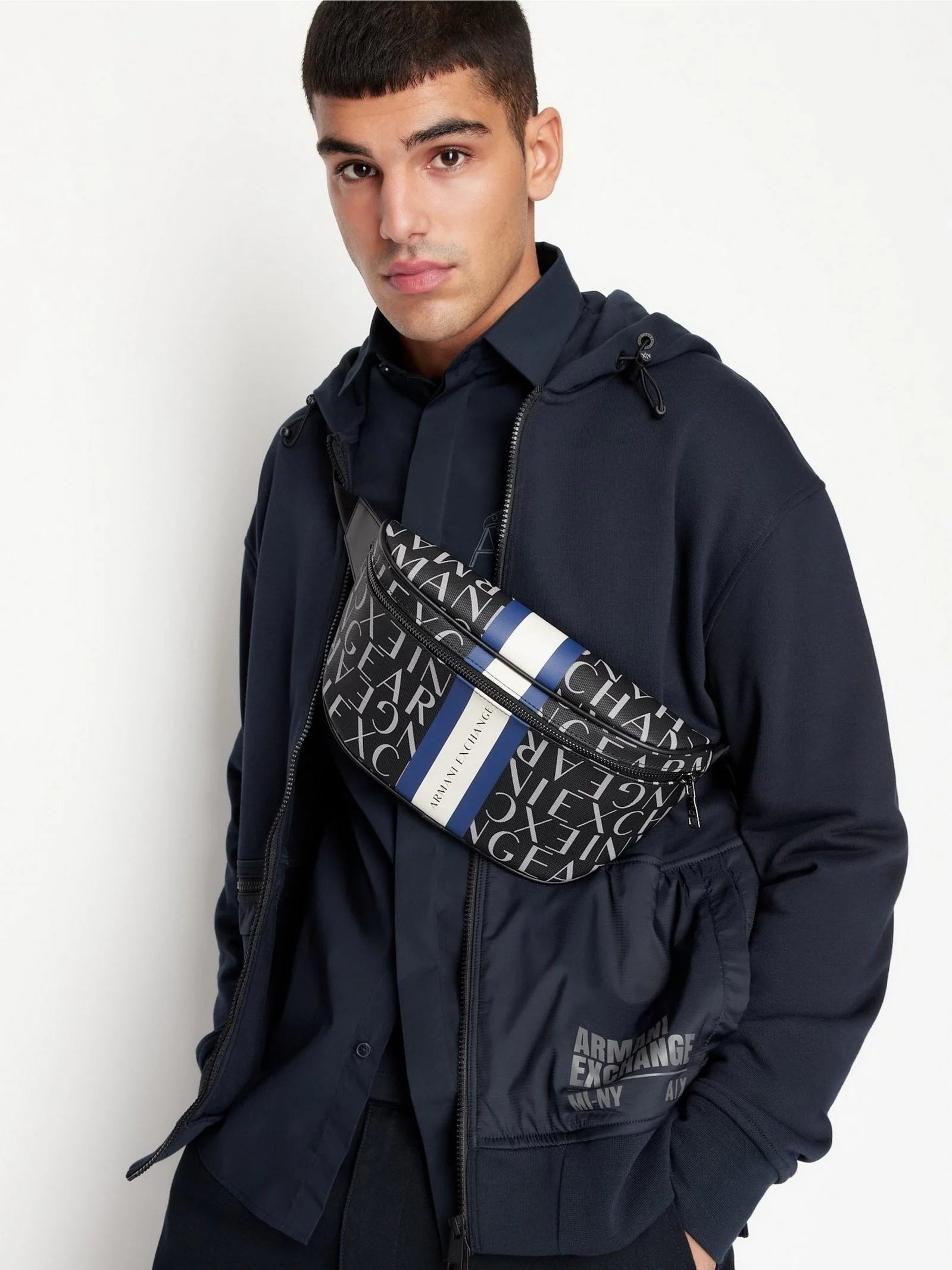 Armani Exchange Waistbag 952398 Cc831 Blk Black Preto Preto_shot1