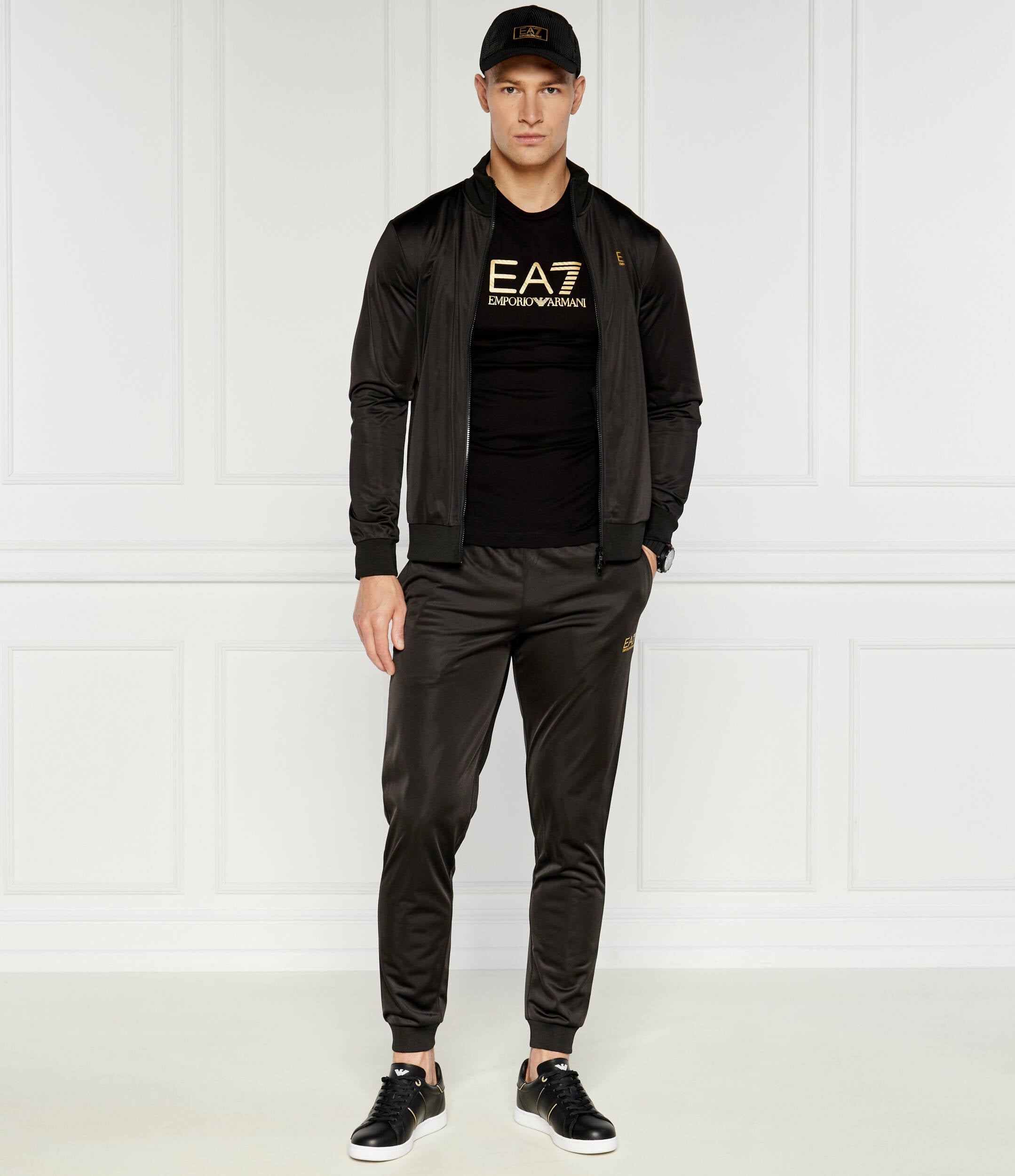 Armani Tracksuit 8npv65 Pjhcz Blk Gold Preto Ouro_shot1