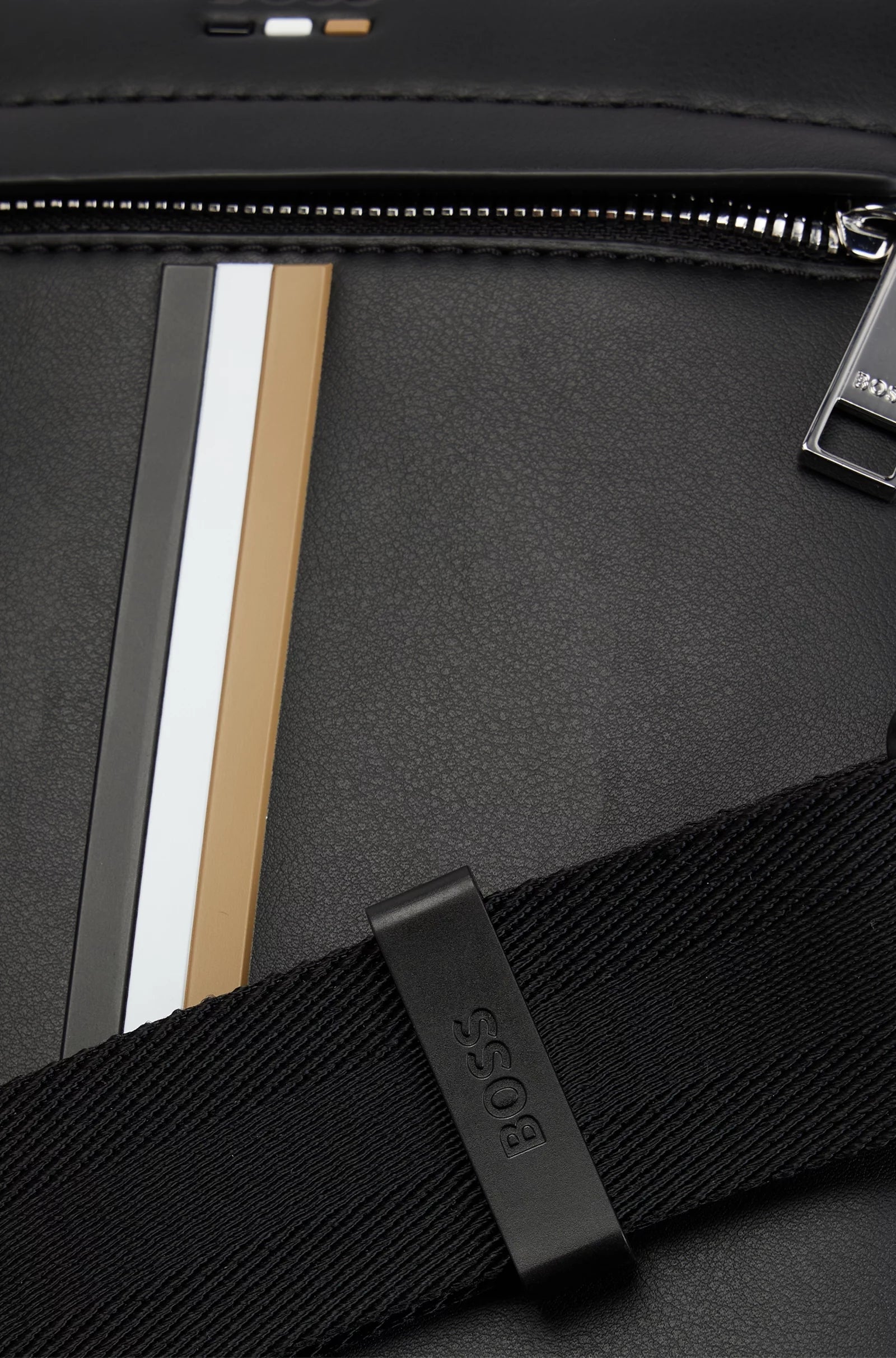 Crossbody Boss Preto Multicolor Ray Envelope