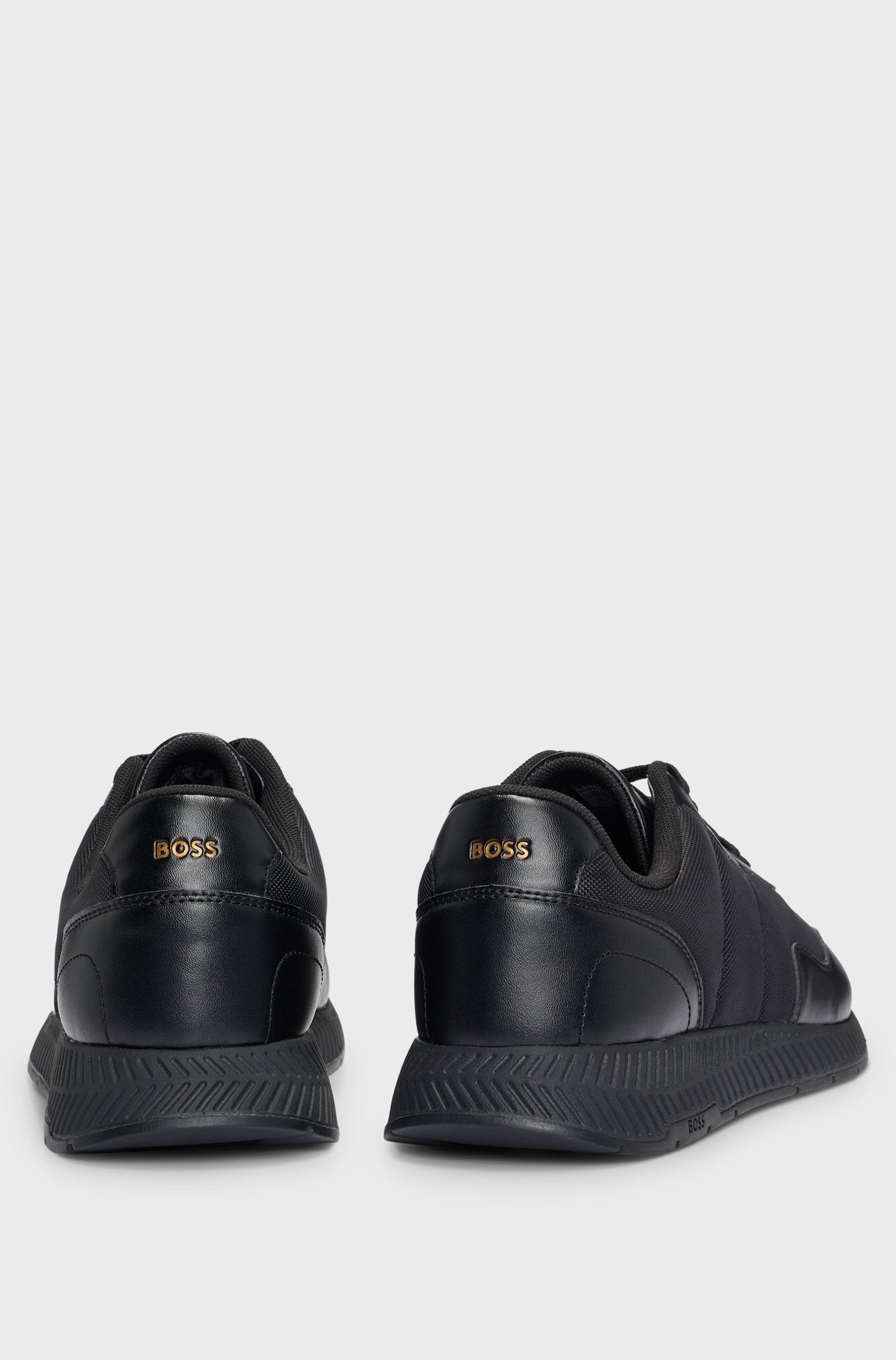 Boss Sapatilhas Sneakers Shoes Titanium Runn Triple Blk Preto_shot2
