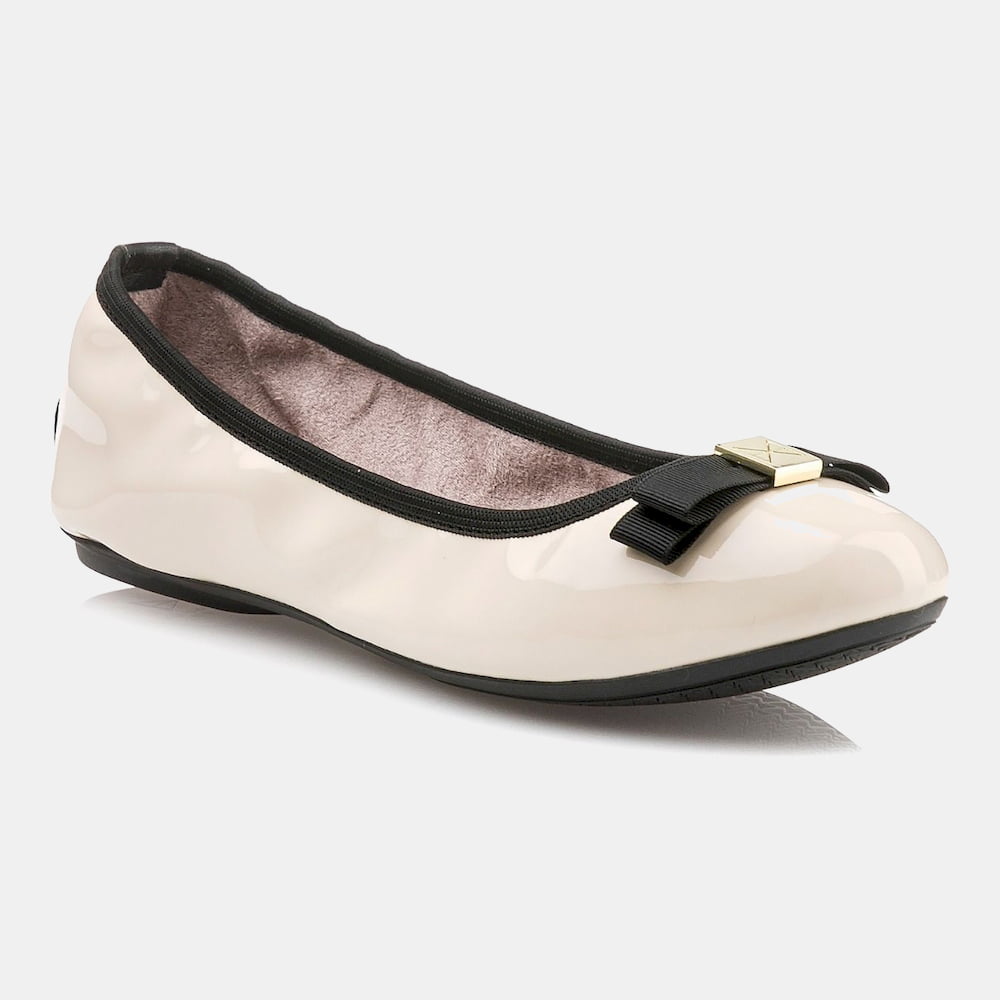 Butterfly Twists Sabrinas Ballet Flats Shea Cream Creme Shot2
