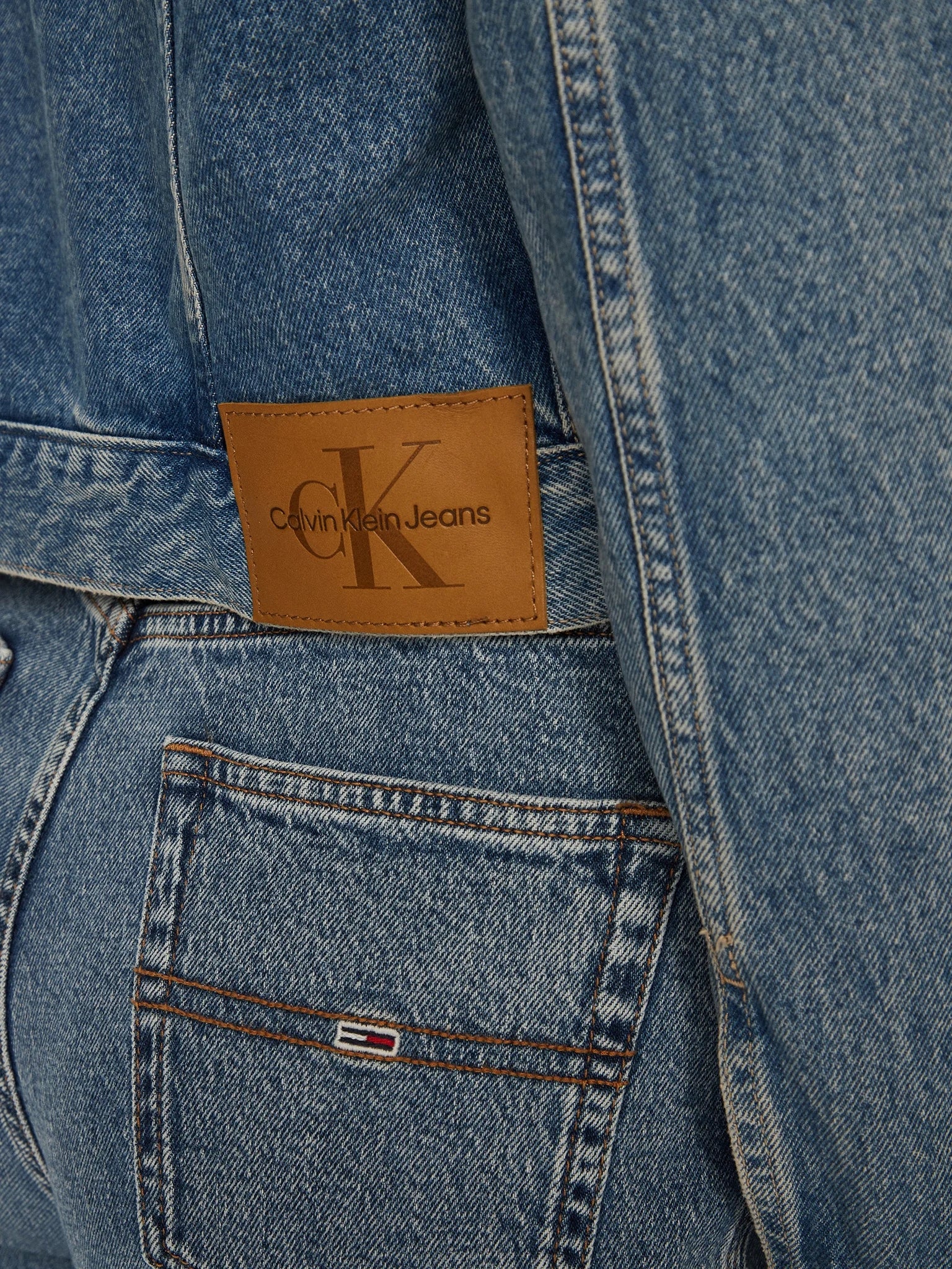 Blusão Calvin Klein Denim Cropped 90s