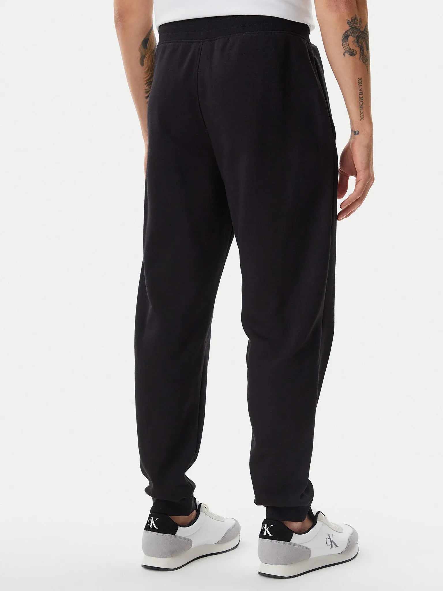 Calvin Klein Calcas Training Pants Lv040bm802 Black Preto_shot3