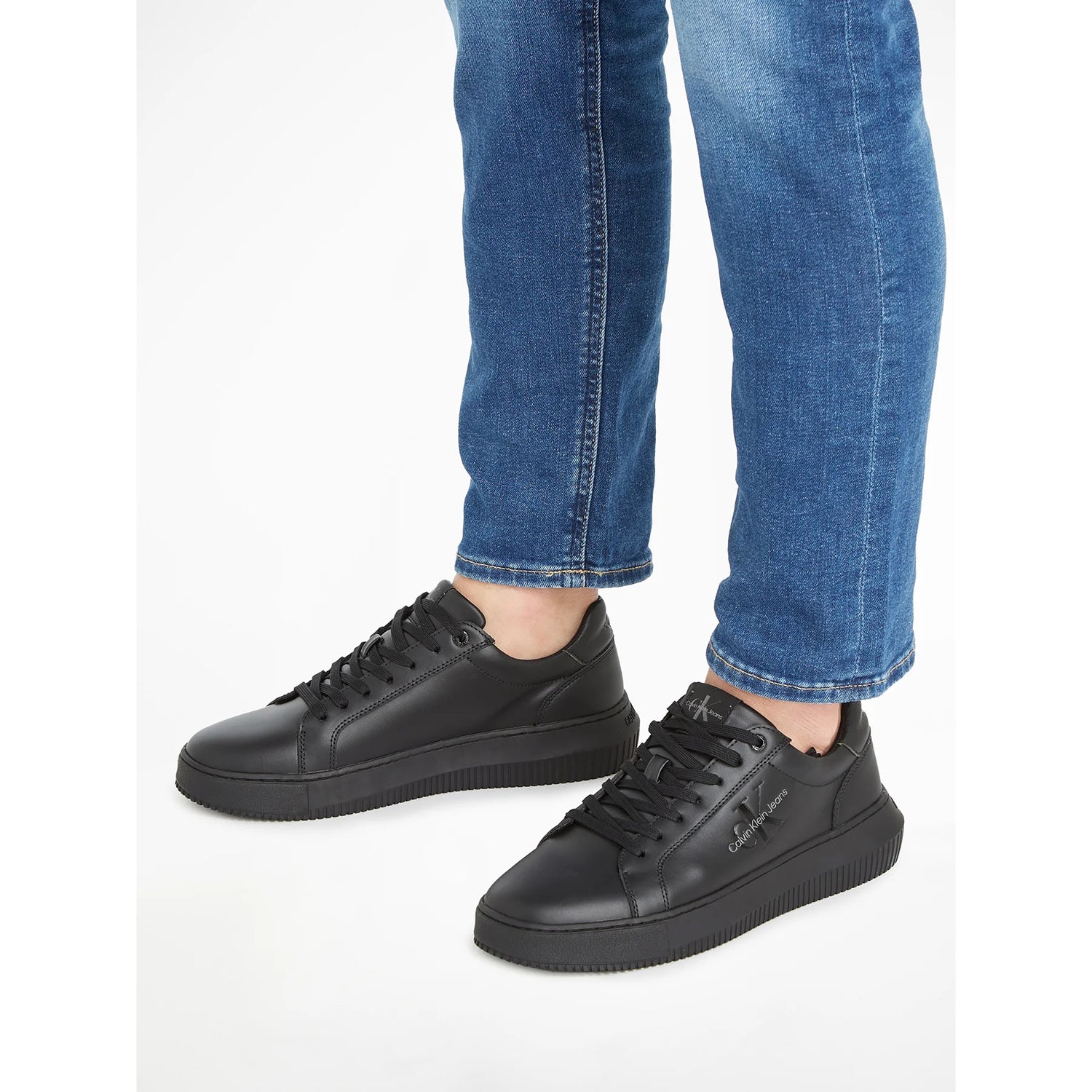 Calvin Klein Sapatilhas Sneakers Shoes Ym0ym00681 Triple Blk Preto_shot4