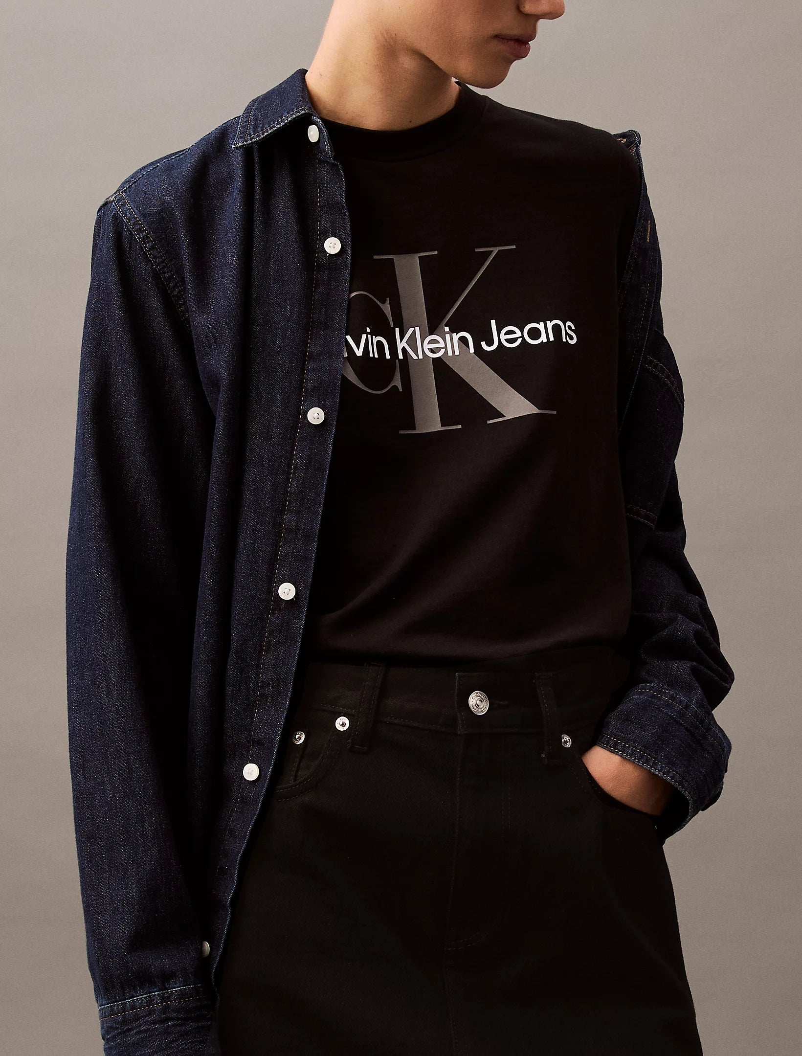 Calvin Klein T Shirt 00040wl260 Black Preto_shot1