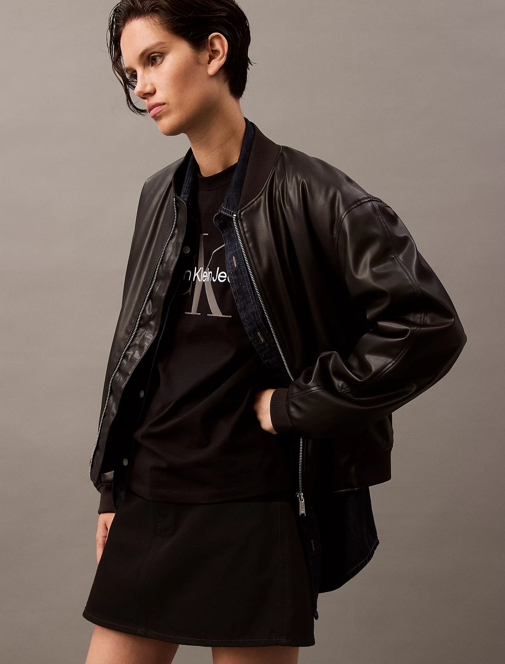 Calvin Klein T Shirt 00040wl260 Black Preto_shot4