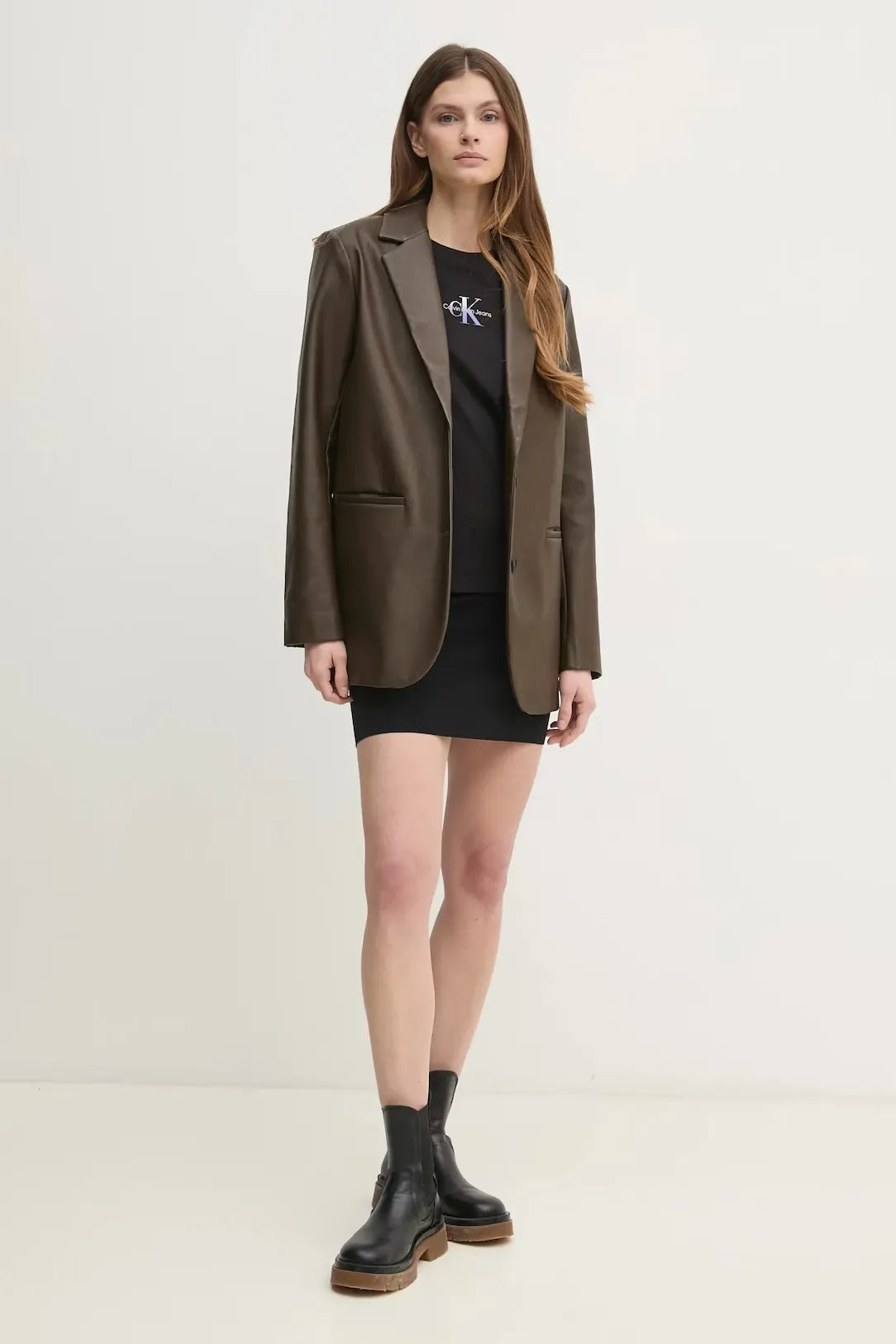 Calvin Klein T Shirt J20j225252 Black Preto_shot2