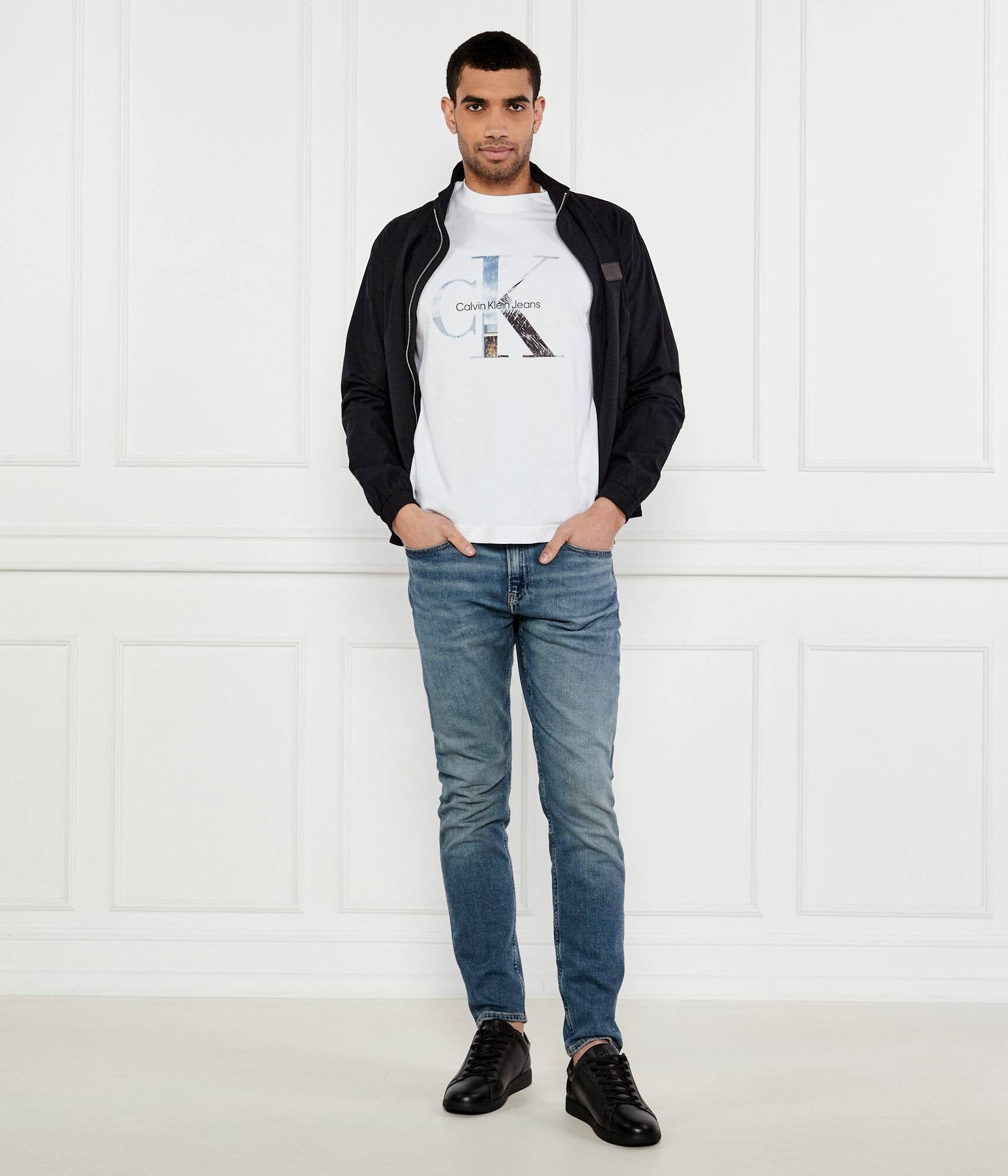 Calvin Klein T Shirt J30j327483 White Branco_shot2