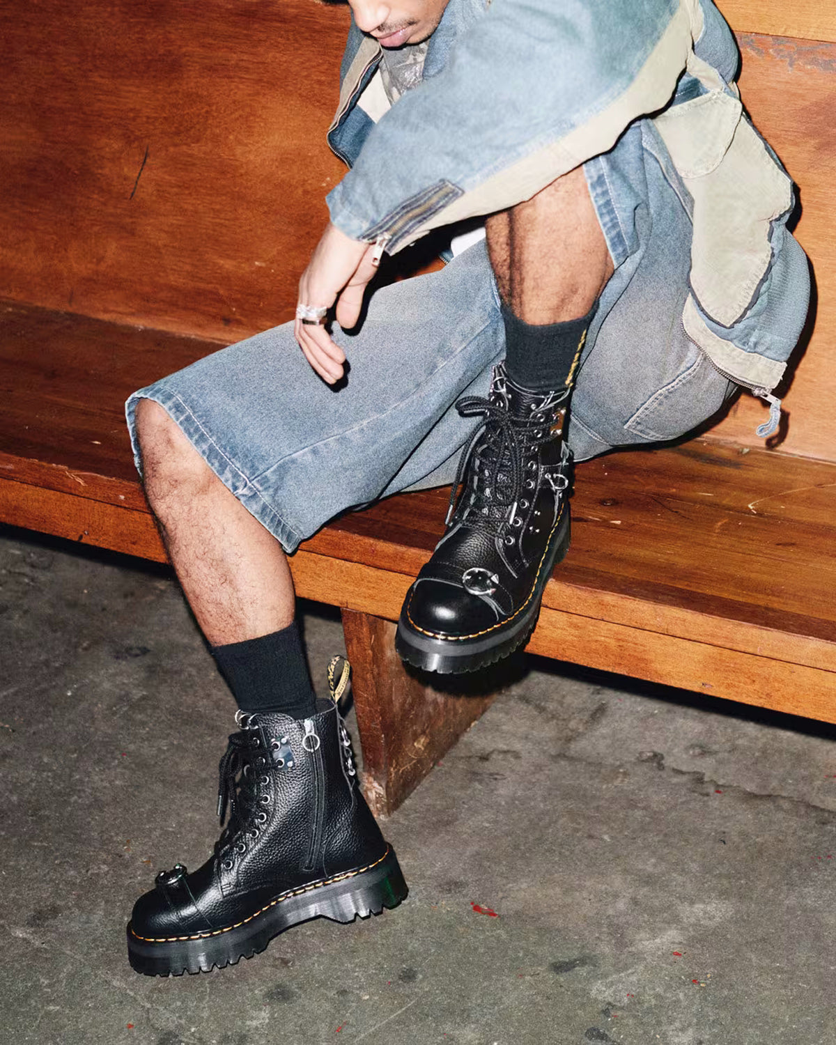 Botas Dr Martens Jadon Hdw Preto E Metal