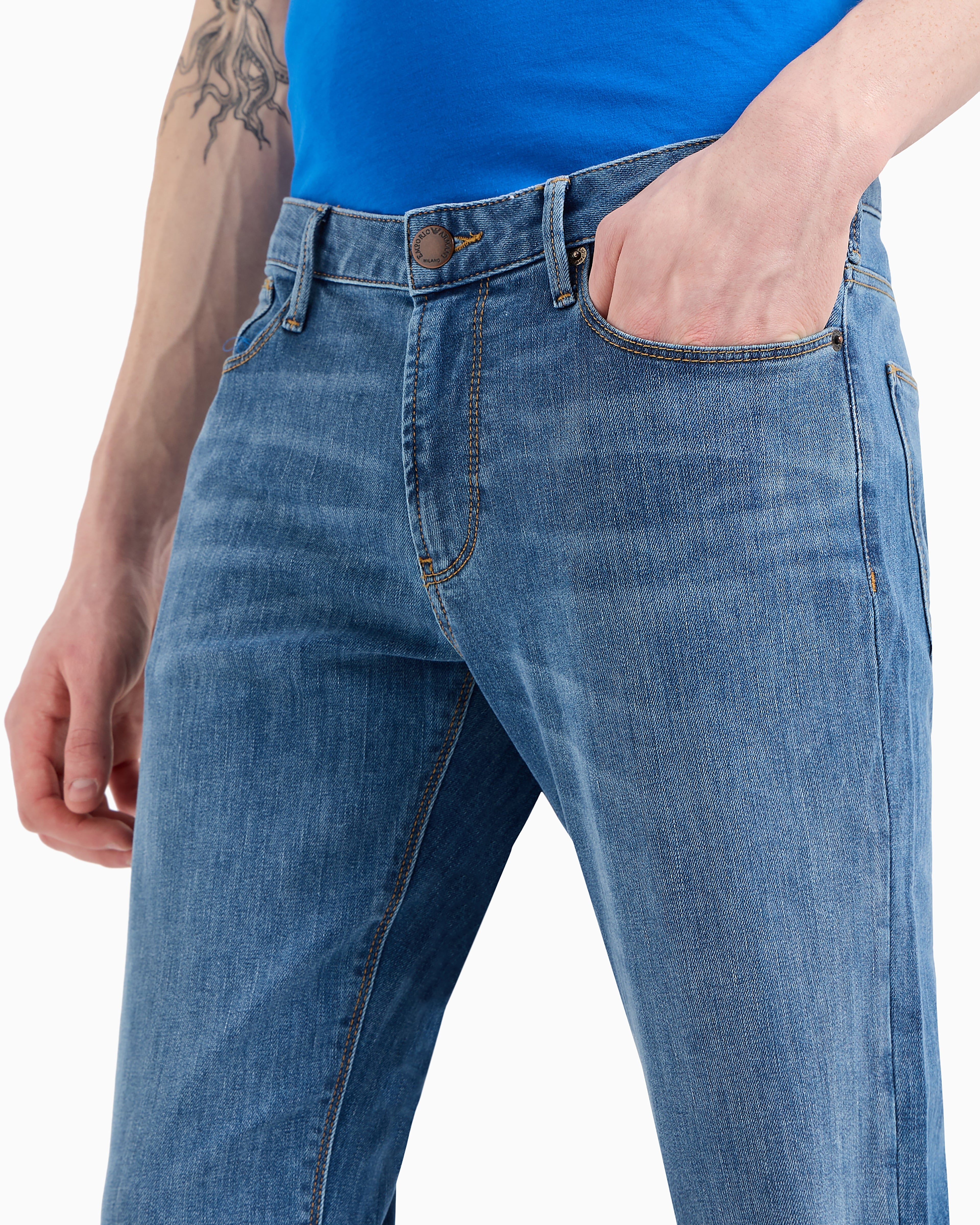 Emporio Armani Calcas Trousers 8n1j06 1g0lz Light Wash Light Wash_shot1