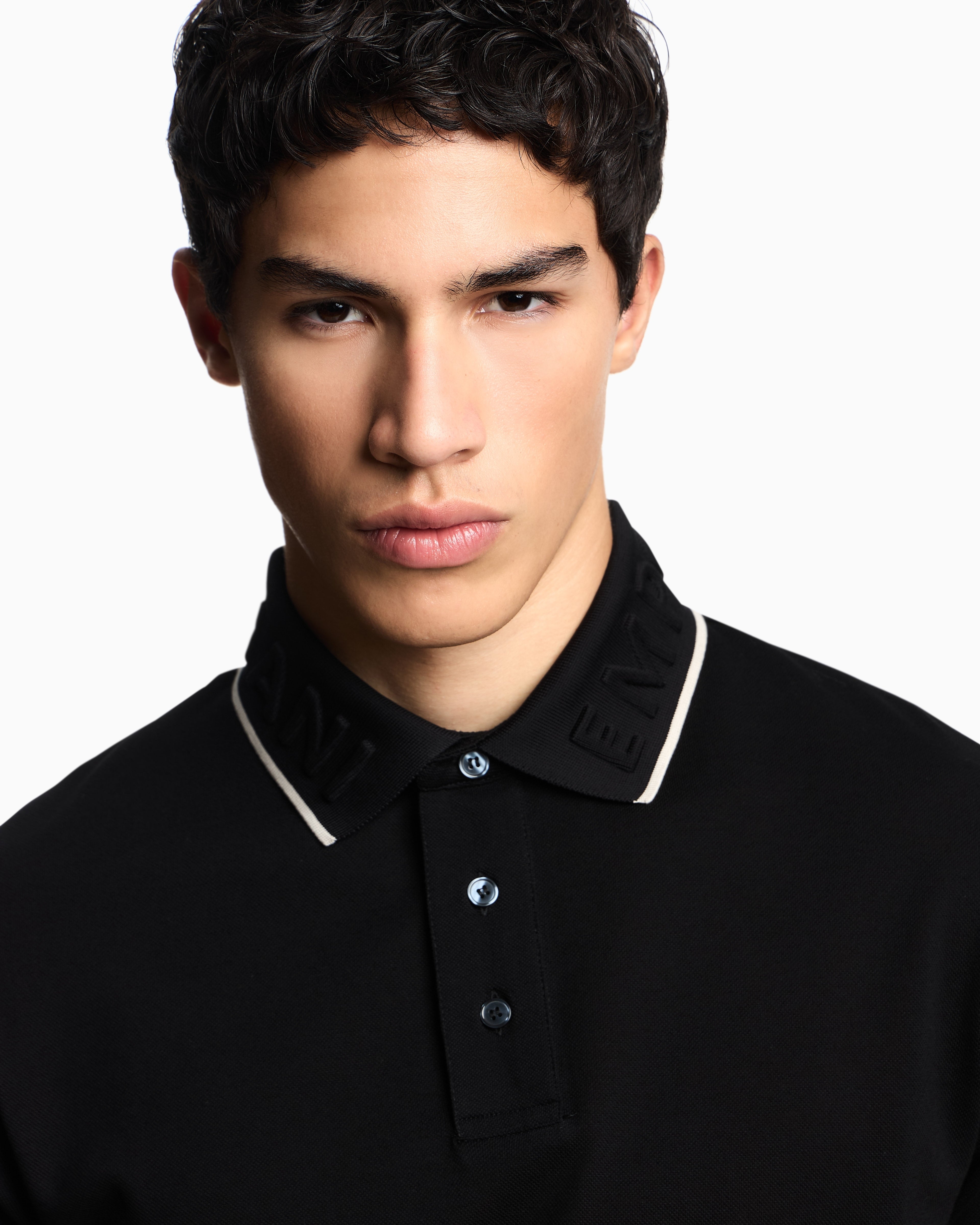 Emporio Armani Polo Em002137 Af12955 Black Preto_shot1