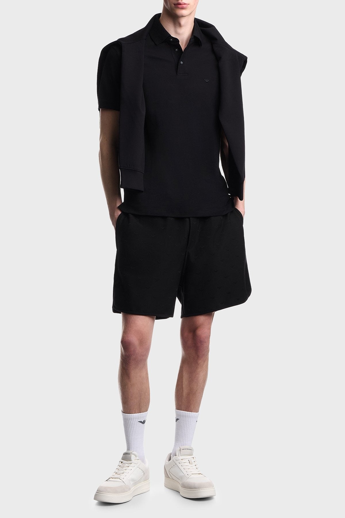 Emporio Armani Short Training Em004865 Af13700 Black.logo Preto_shot2