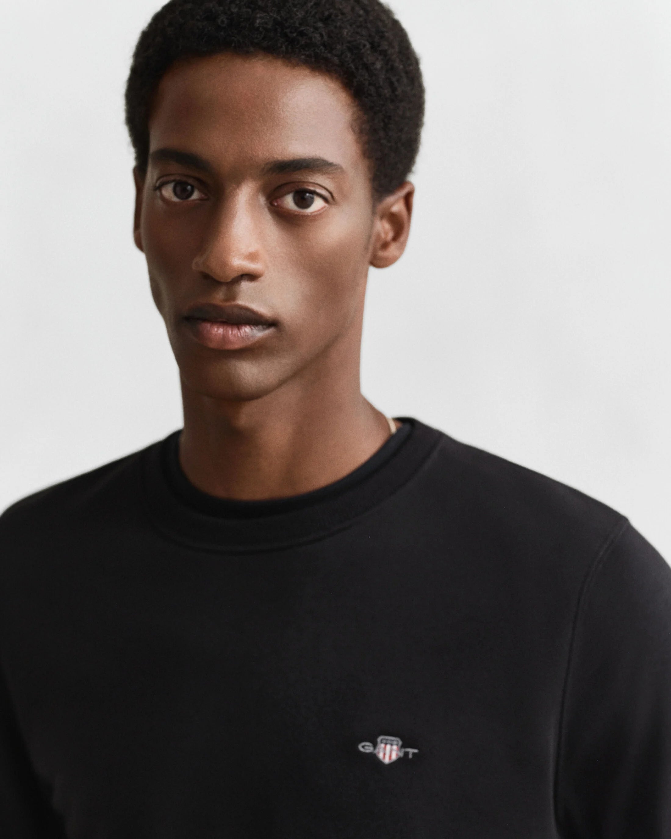 Gant Camisola Sweat 2006065 Black Preto_shot3