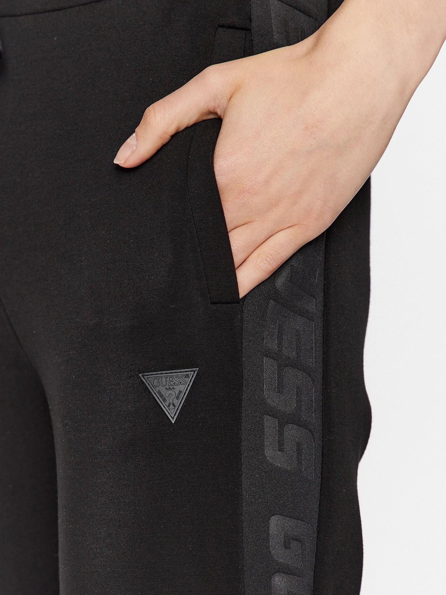 Guess Calcas Training Pants V3rb21 K7uw2 Black Preto_shot1
