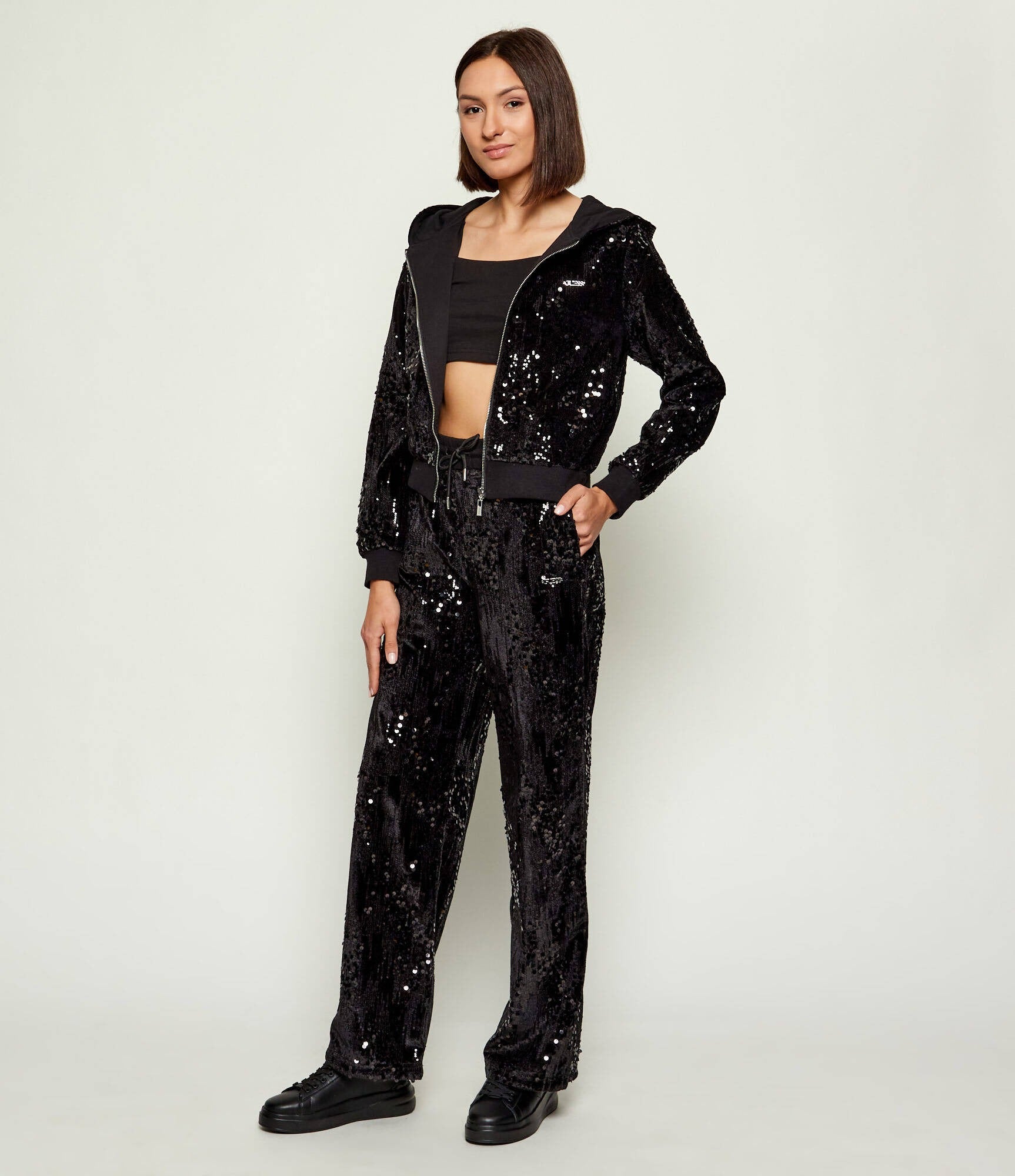 Guess Calcas Training Pants V5bb01 K1922 Black Preto_shot2