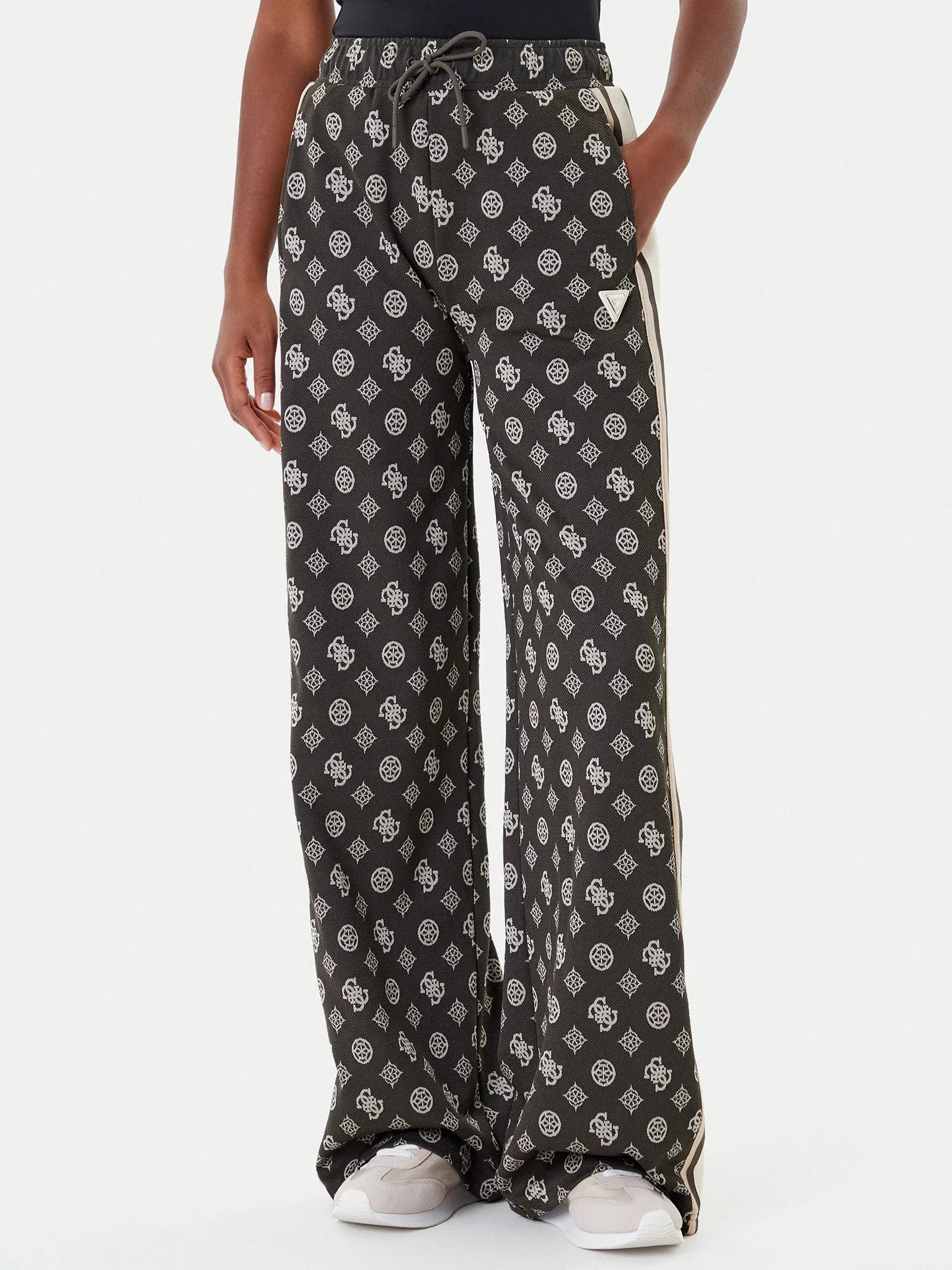 Guess Calcas Training Pants V5yb10 K0282 Black Preto_shot1