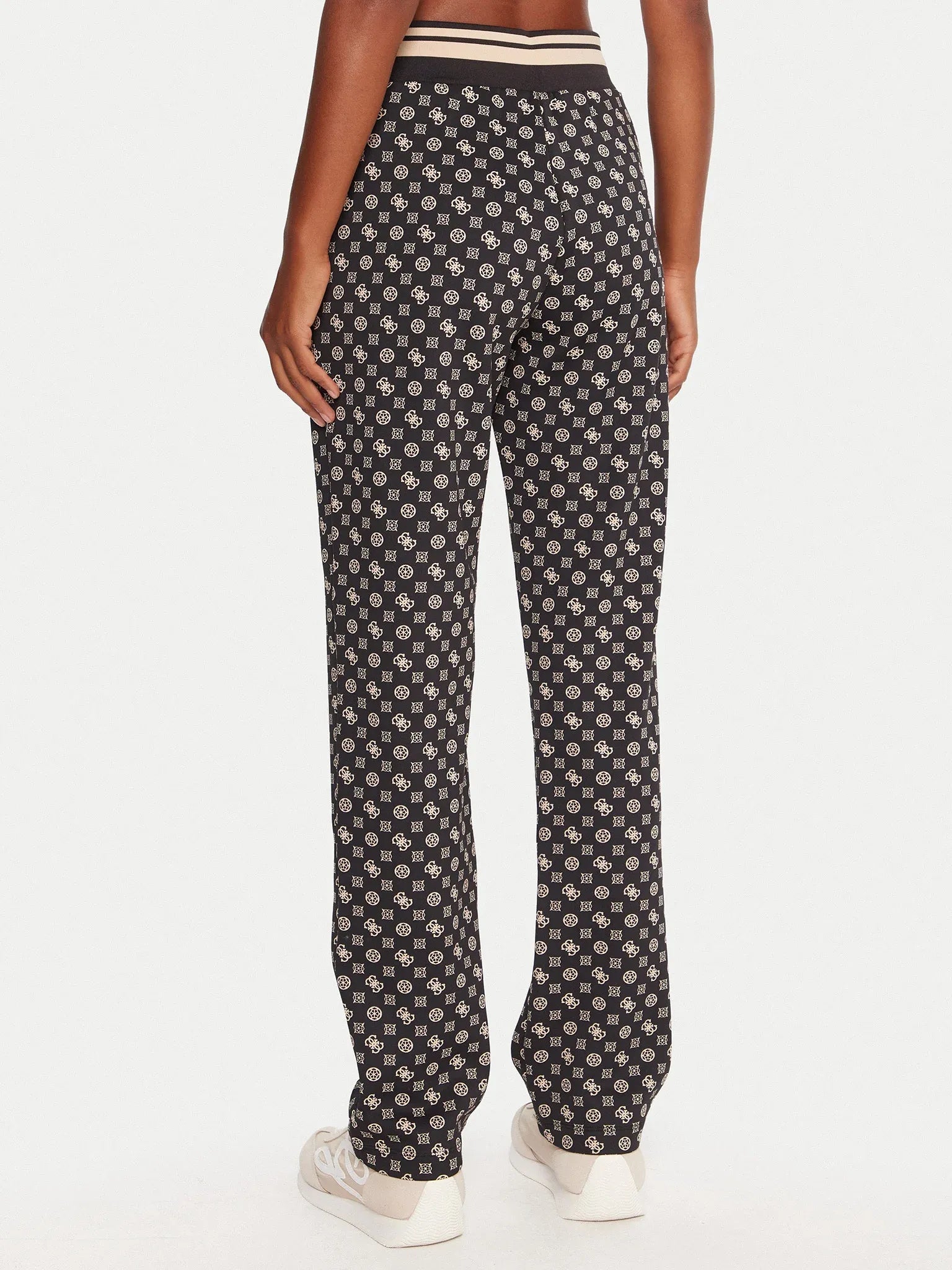 Guess Calcas Training Pants V5yb20 Kb212 Black.logo Preto_shot3