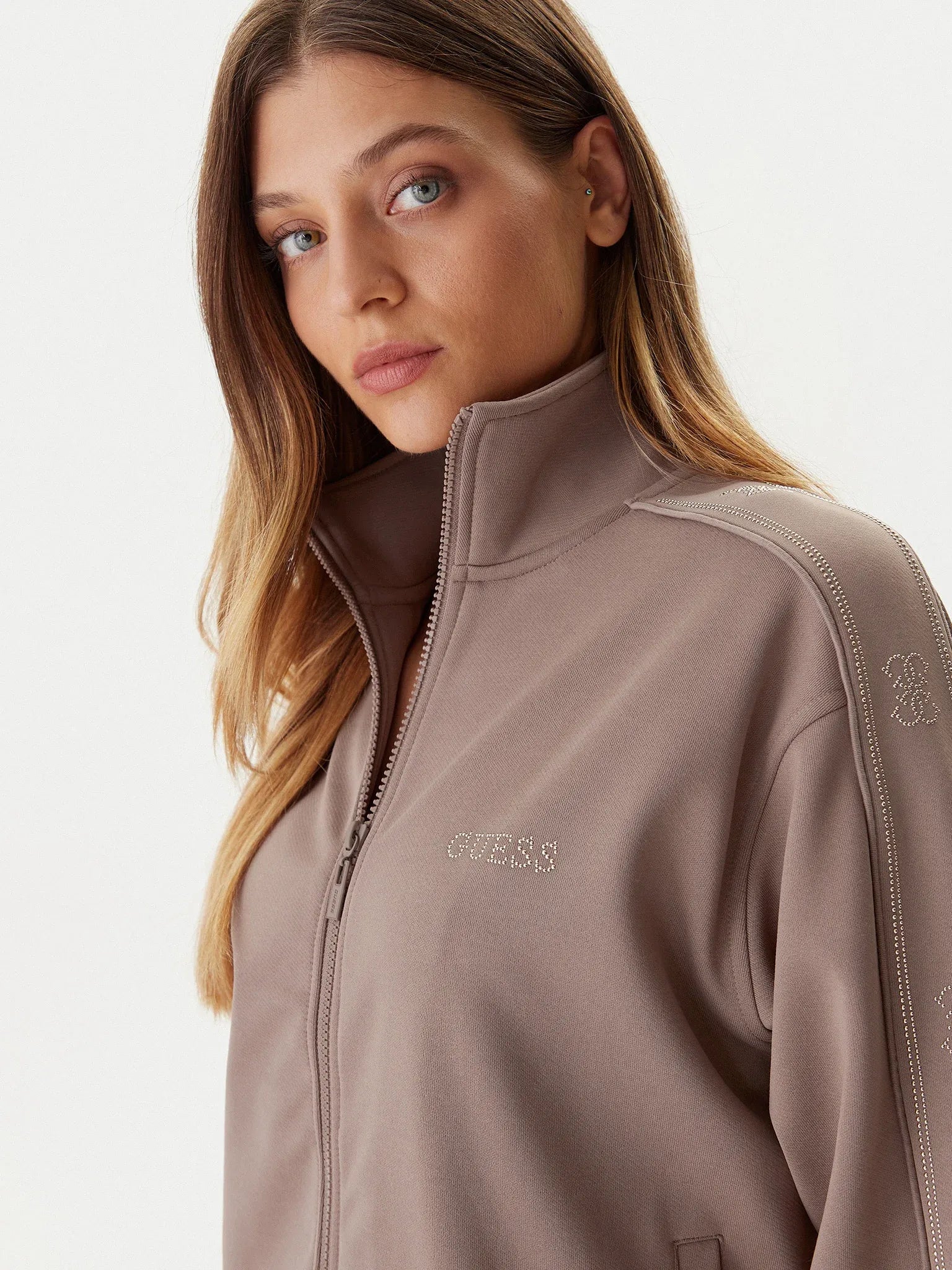 Guess Casaco Training Sweat Training V5bq15 Kcx22 Taupe Taupe_shot2