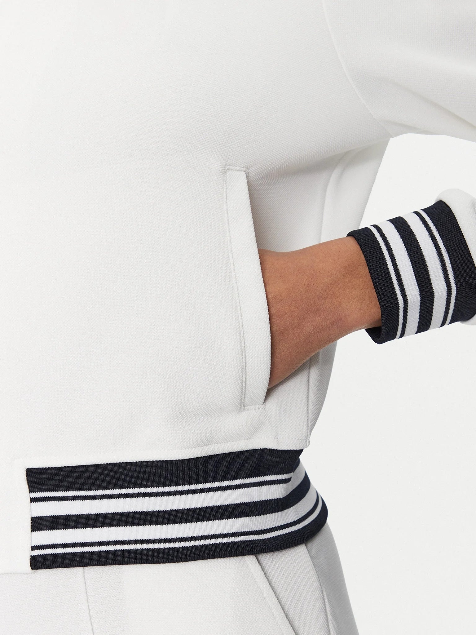 Guess Casaco Training Sweat Training V5gq03 Kcyf2 White Branco_shot4