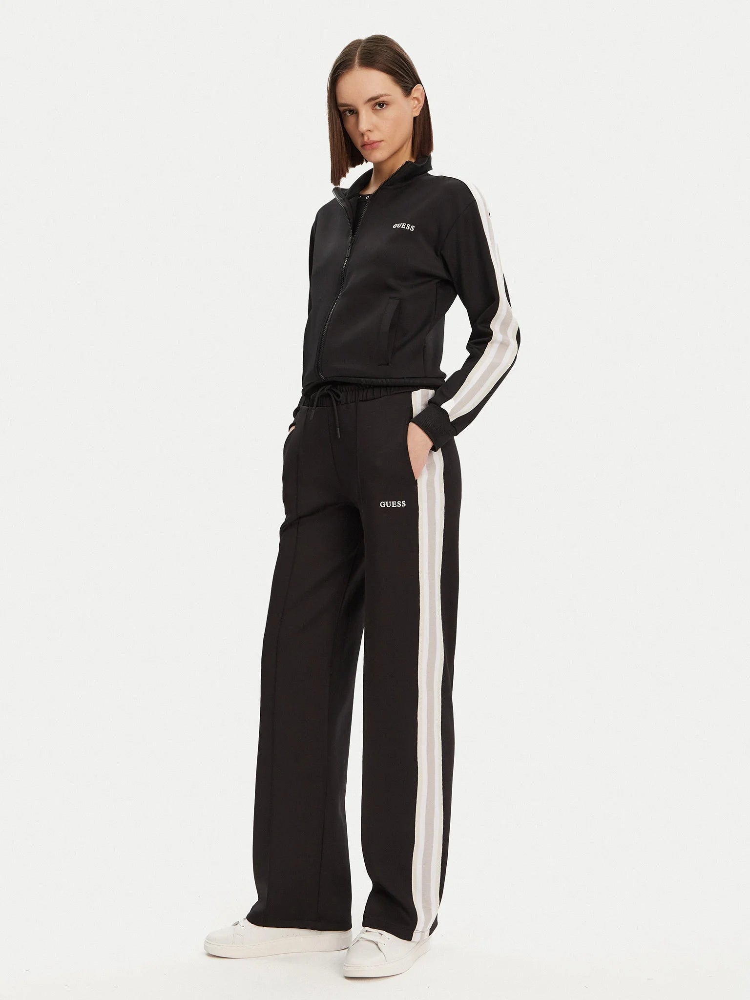 Guess Casaco Training Sweat Training V5gq18 Kcru2 Black Preto_shot2