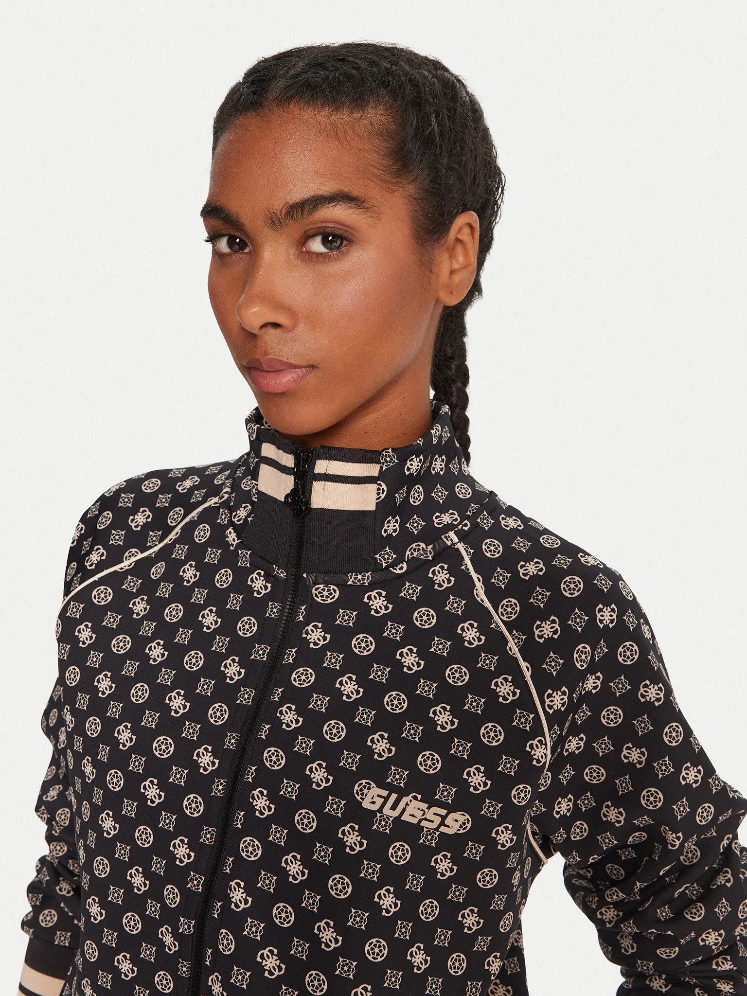 Guess Casaco Training Sweat Training V5yq03 Kb212 Black.logo Preto_shot4