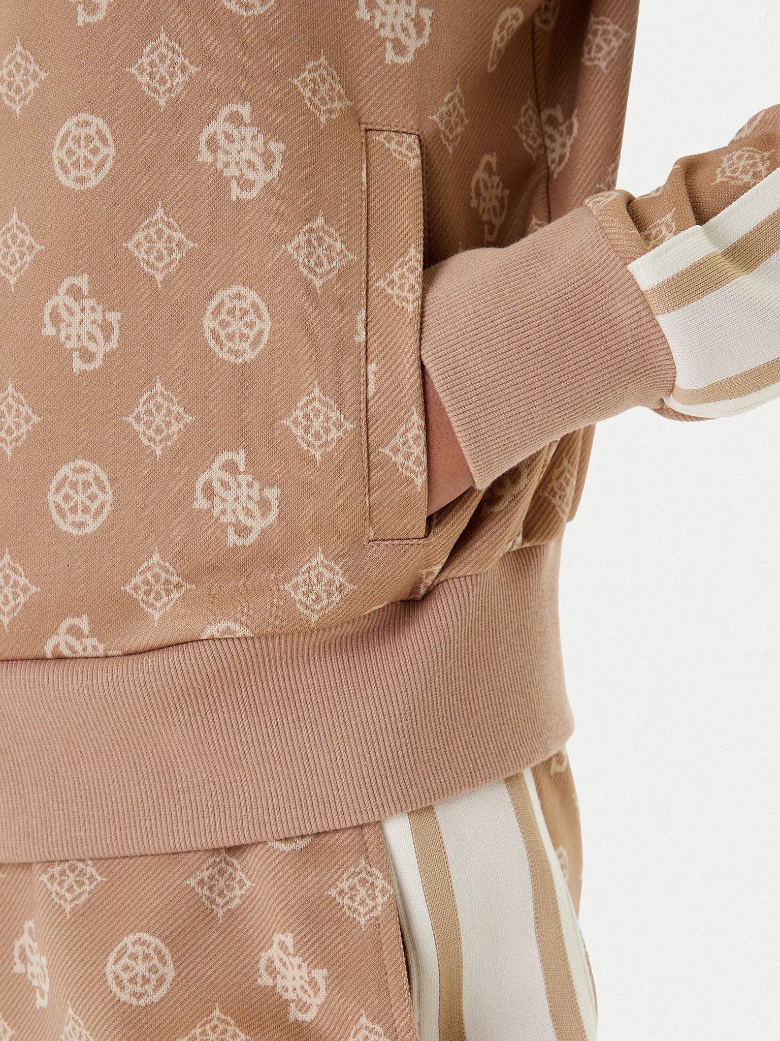 Guess Casaco Training Sweat Training V5yq07 K0282 Sand Sand_shot5