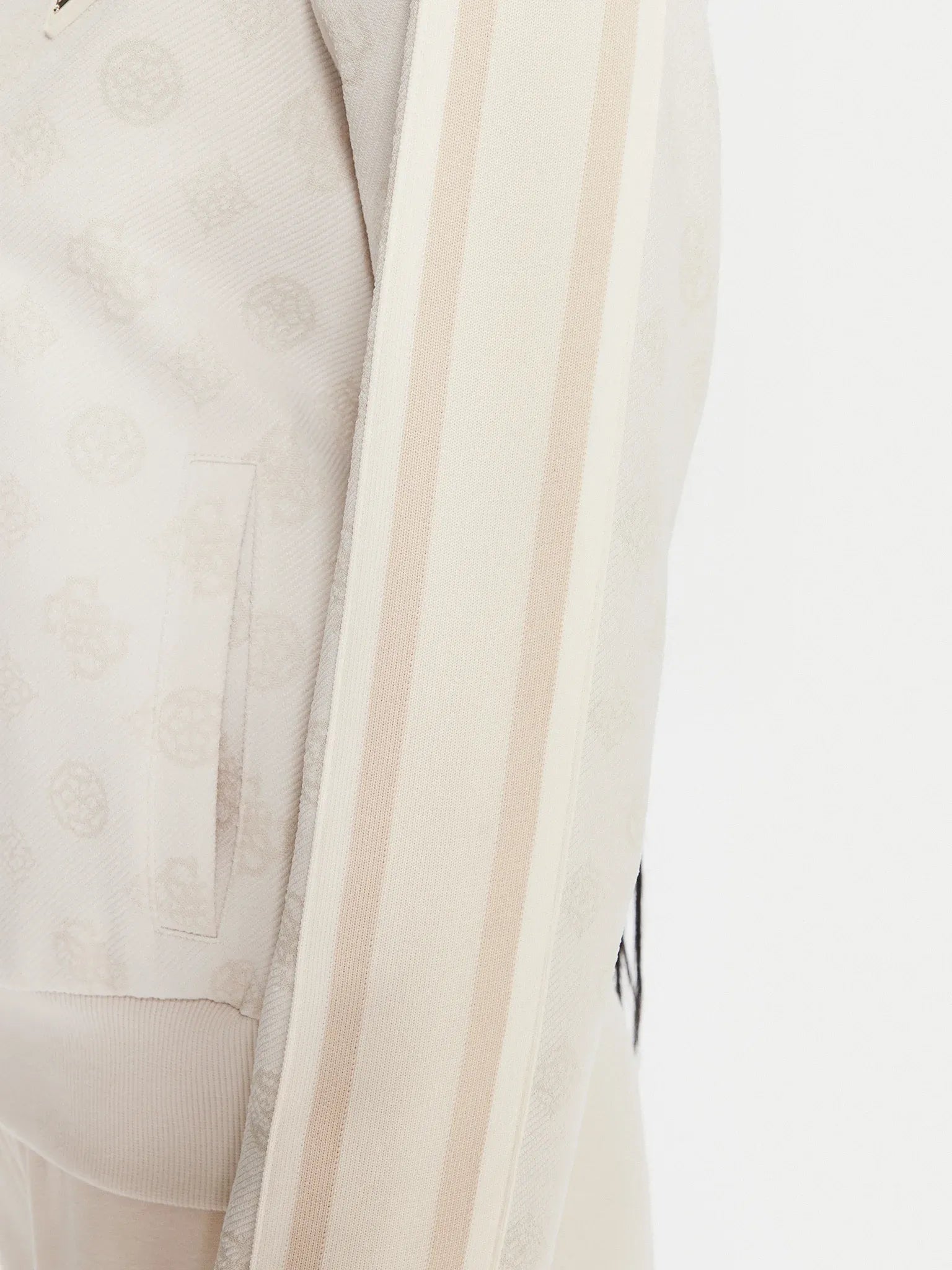 Guess Casaco Training Sweat Training V5yq07 K0282 White Branco_shot5