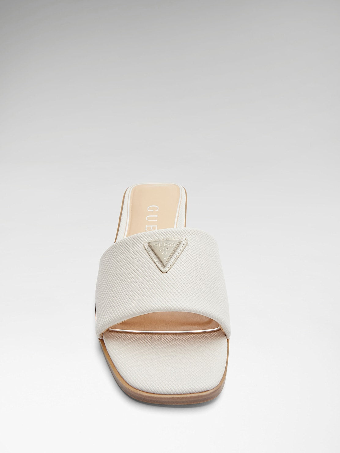 Guess Chinelos Slippers Fljrma White Branco_shot2