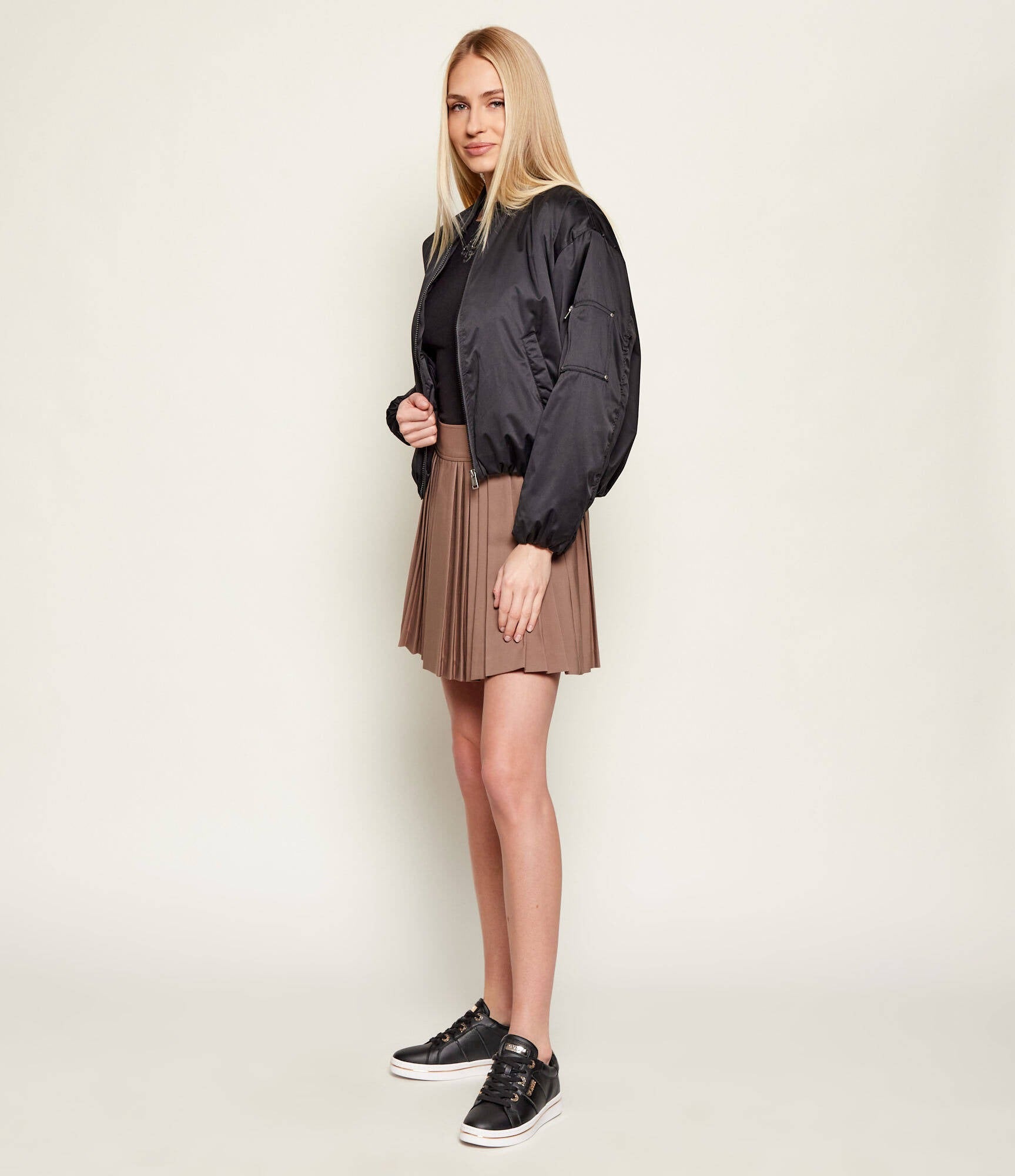 Guess Sapatilhas Sneakers Shoes Flpstw Black Preto_shot2