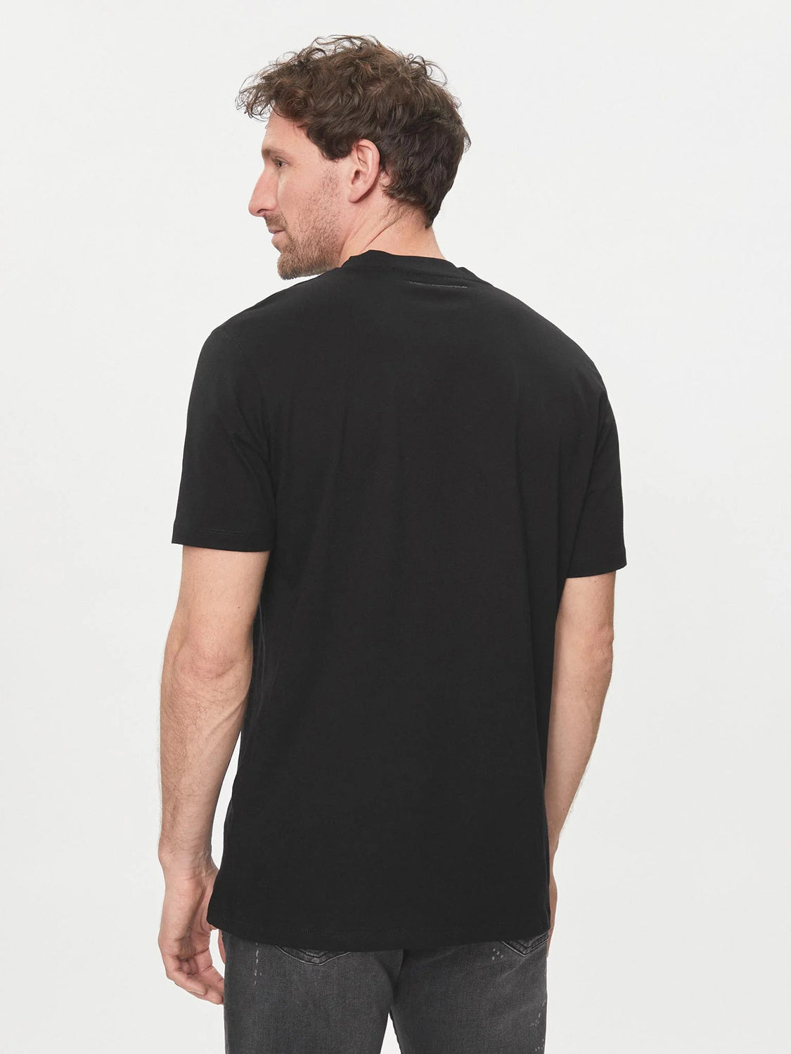 Karl Lagerfeld T Shirt Kl755082 Blk Gold Preto Ouro_shot2