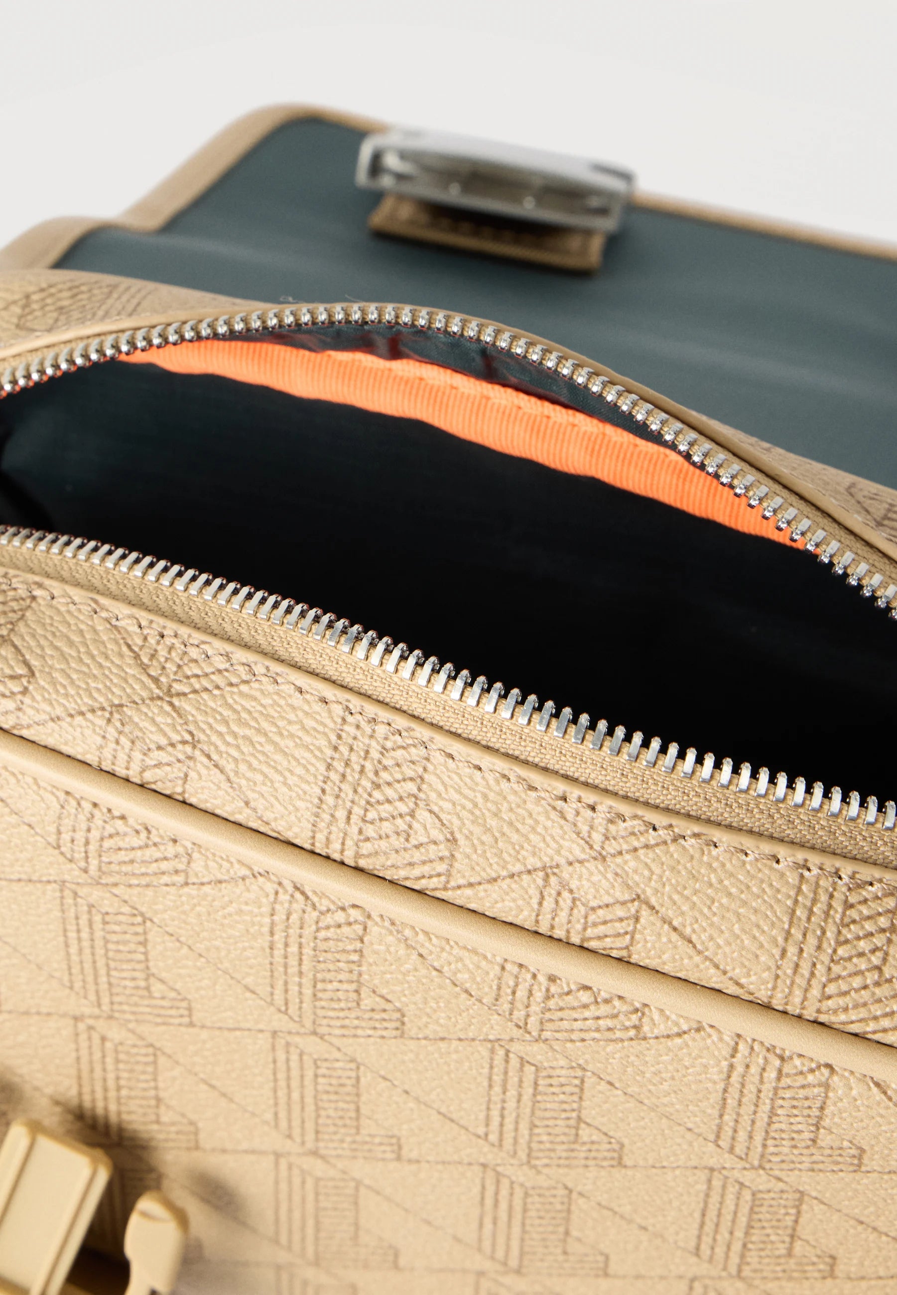 Lacoste Crossbody Nh3787lx Beige.logo Beige_shot3