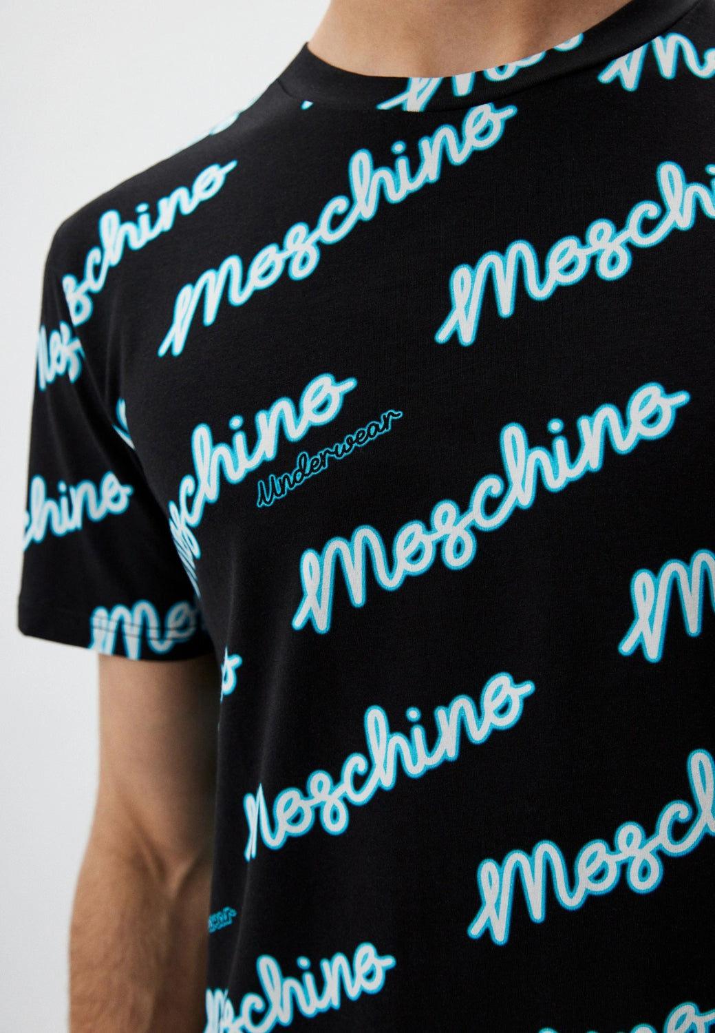 Moschino T Shirt A0709 4417 Blk Multi Preto Multicolor_shot3