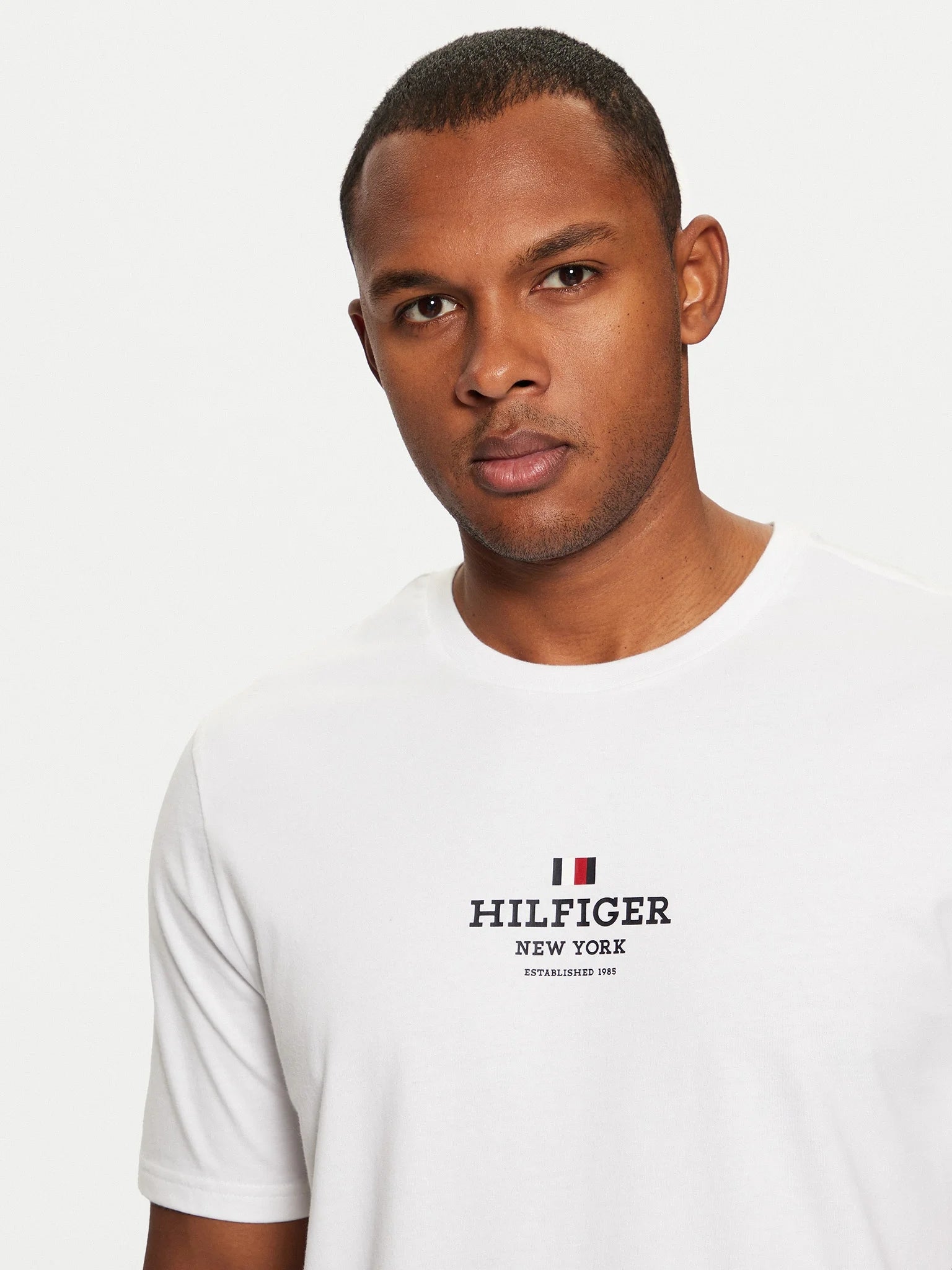 Tommy Hilfiger T Shirt Mw0mw38980 White Branco_shot3