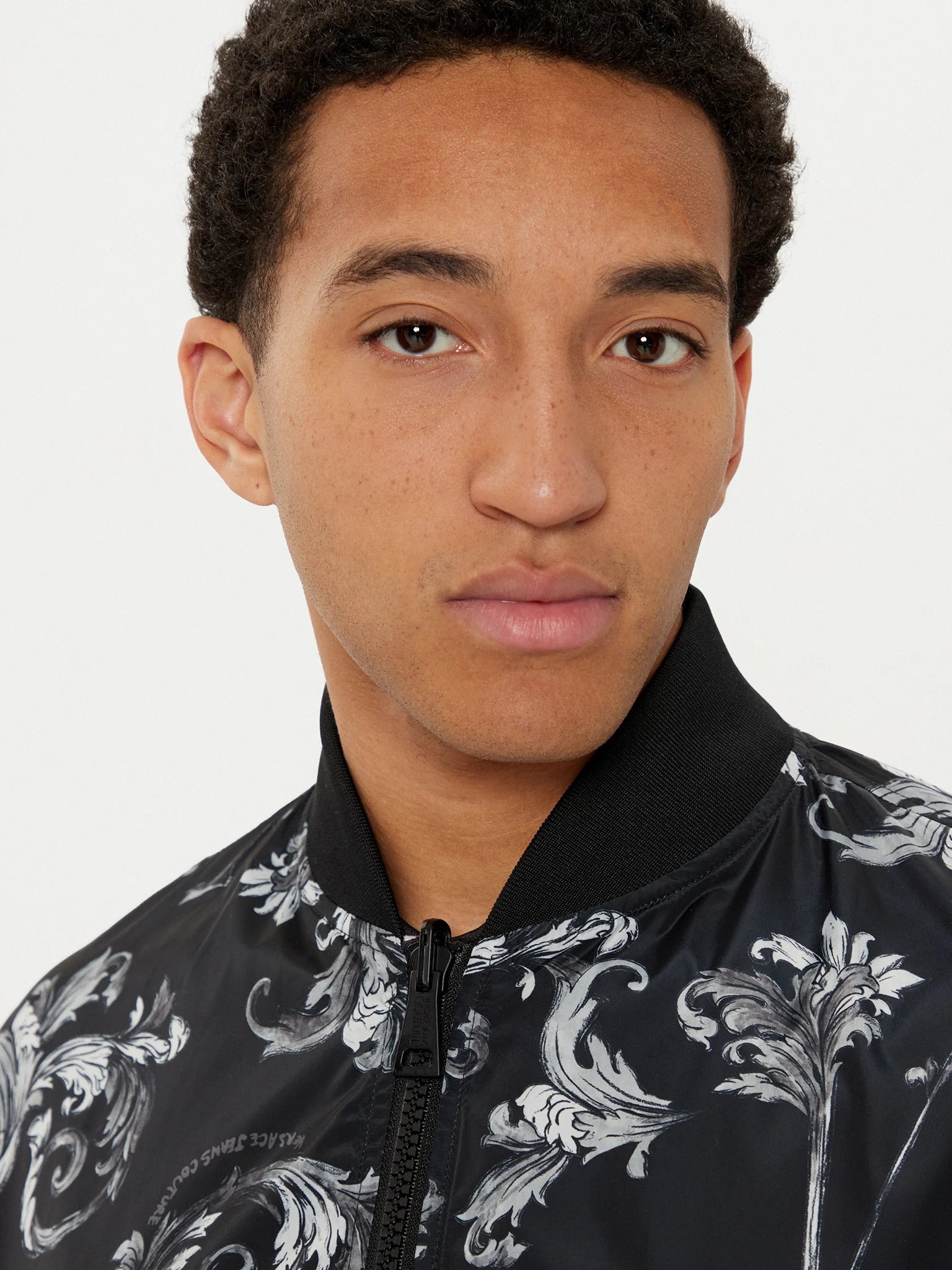 Versace Blusao Jackets 78gasd07 Black Preto_shot1