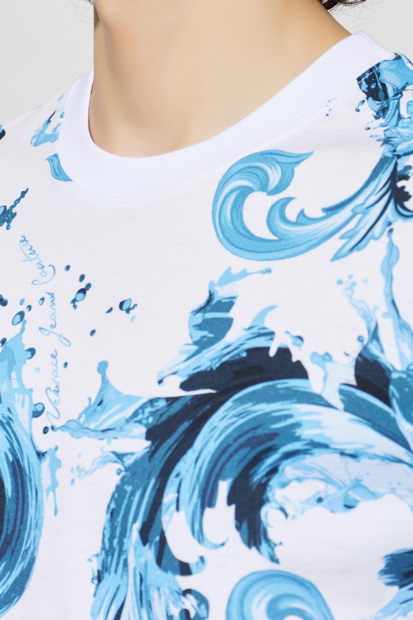 Versace T Shirt 80gah6s0 Whi Blue Branco Azul_shot5