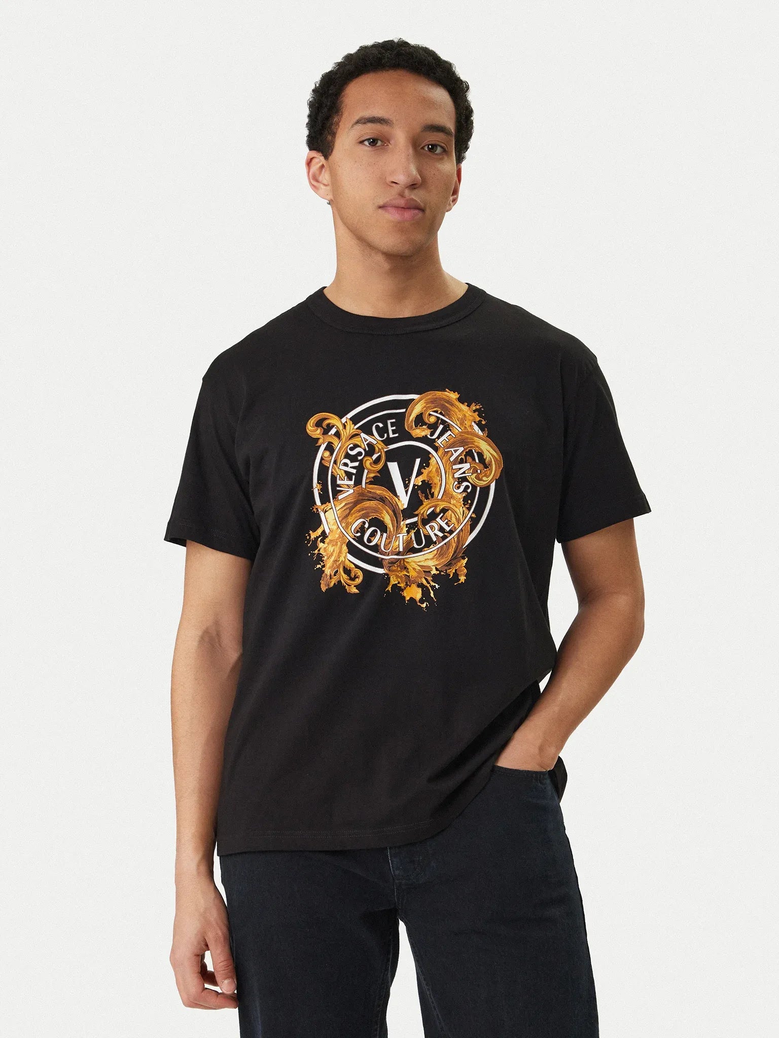 Versace T Shirt 80gahe01 Blk Gold Preto Ouro_shot1