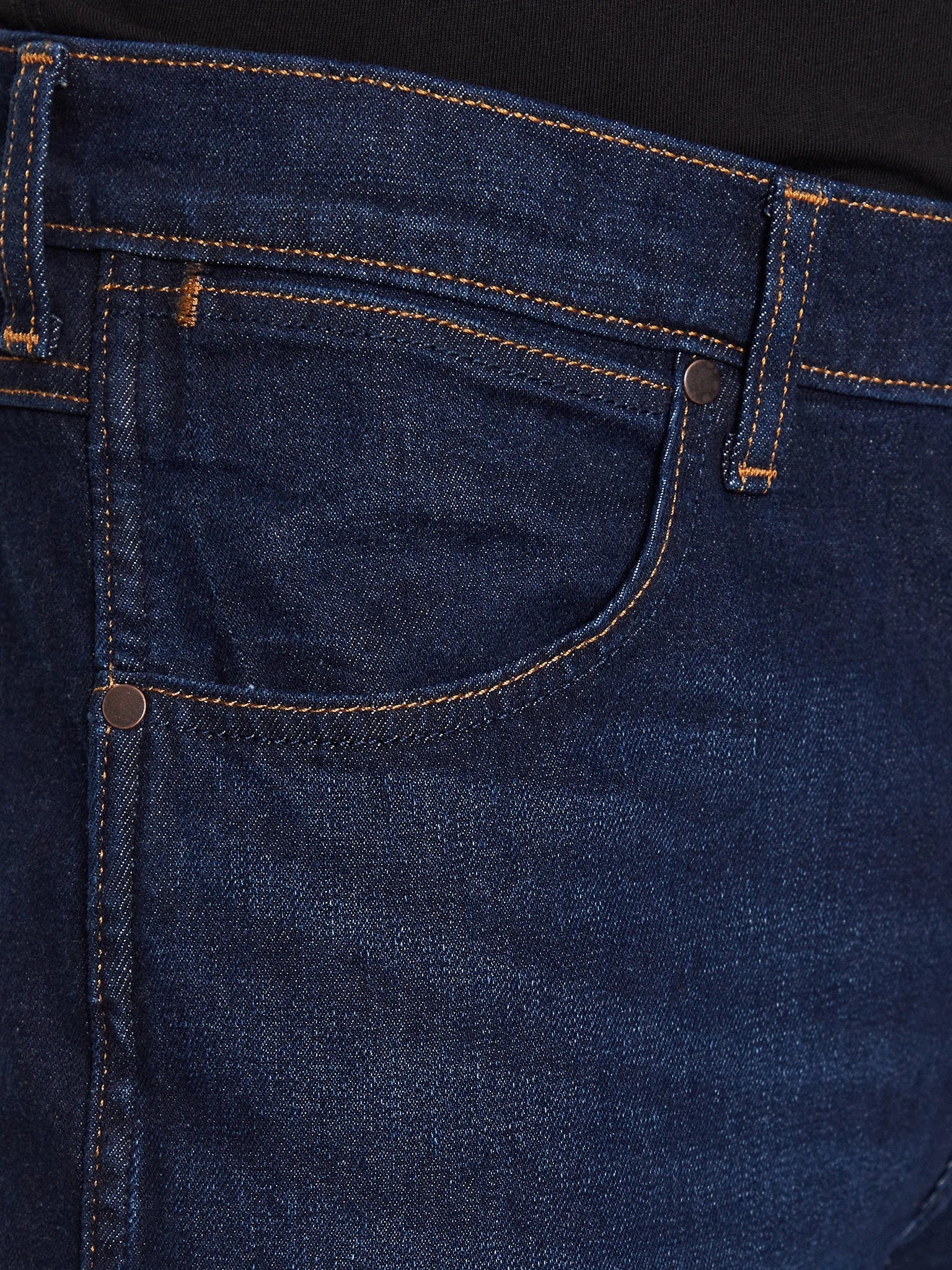Wrangler Calcas Trousers Larston Landed Dark Wash Dark Wash_shot2