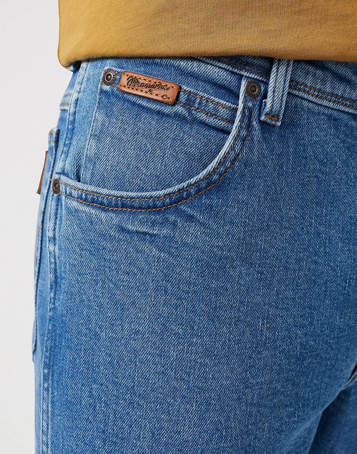 Wrangler Calcas Trousers Texas Barn Med. Wash Medium Wash_shot4