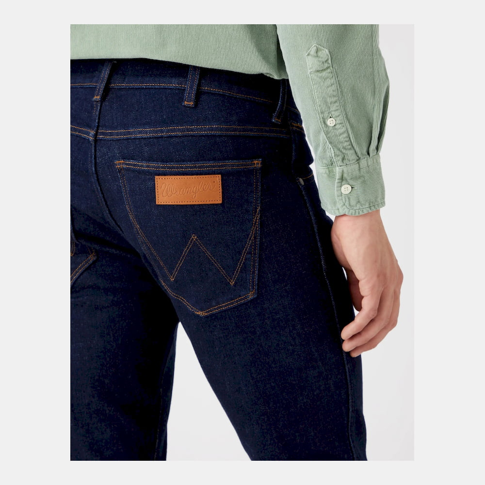 Wrangler Calcas Trousers W18sq821u32 Dark Wash Dark Wash Shot4