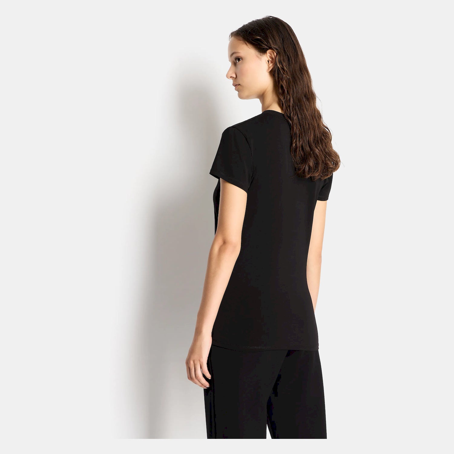 Armani Exchange T Shirt 6ryt46 Yjc7z Blk Gold Preto Ouro_shot1