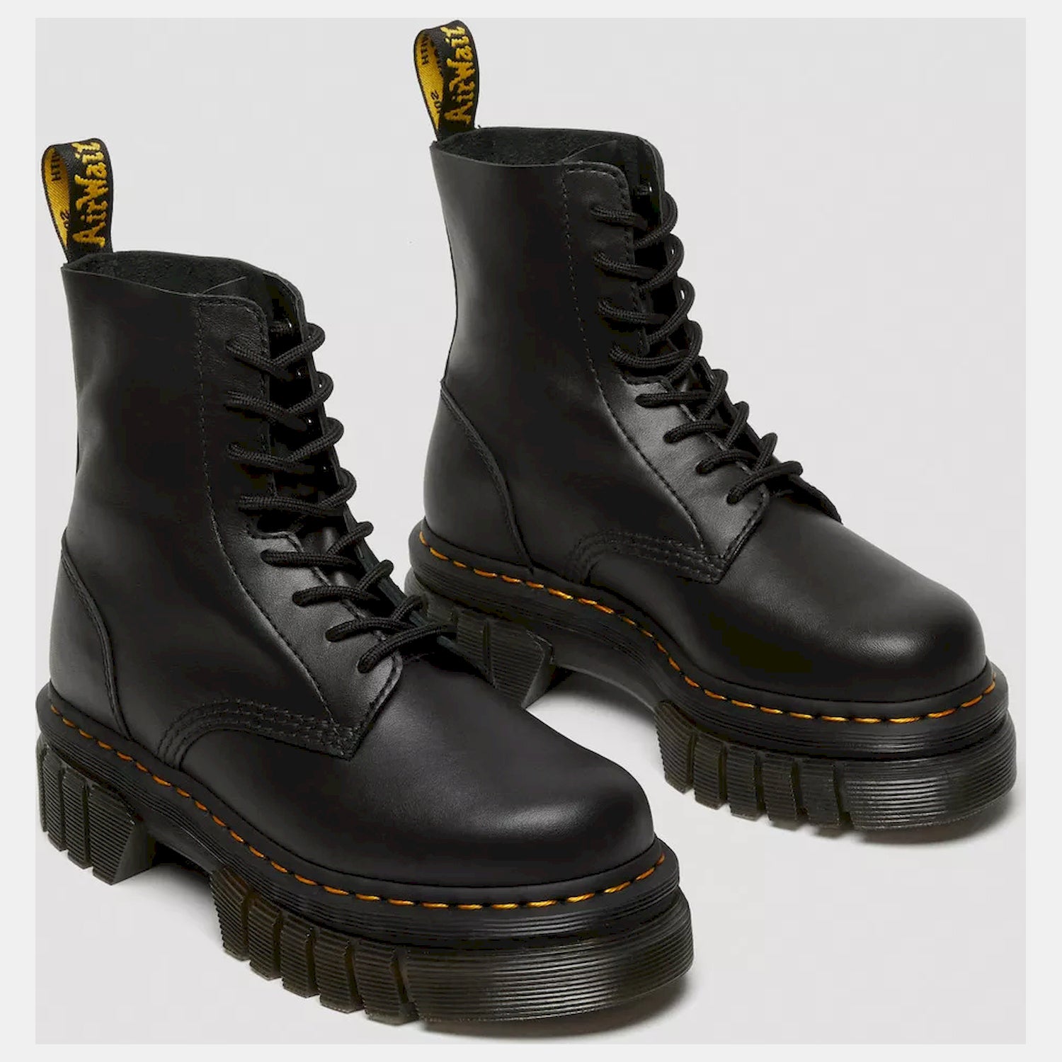 Dr Martens Botas Boots Audrick Black Preto_shot1