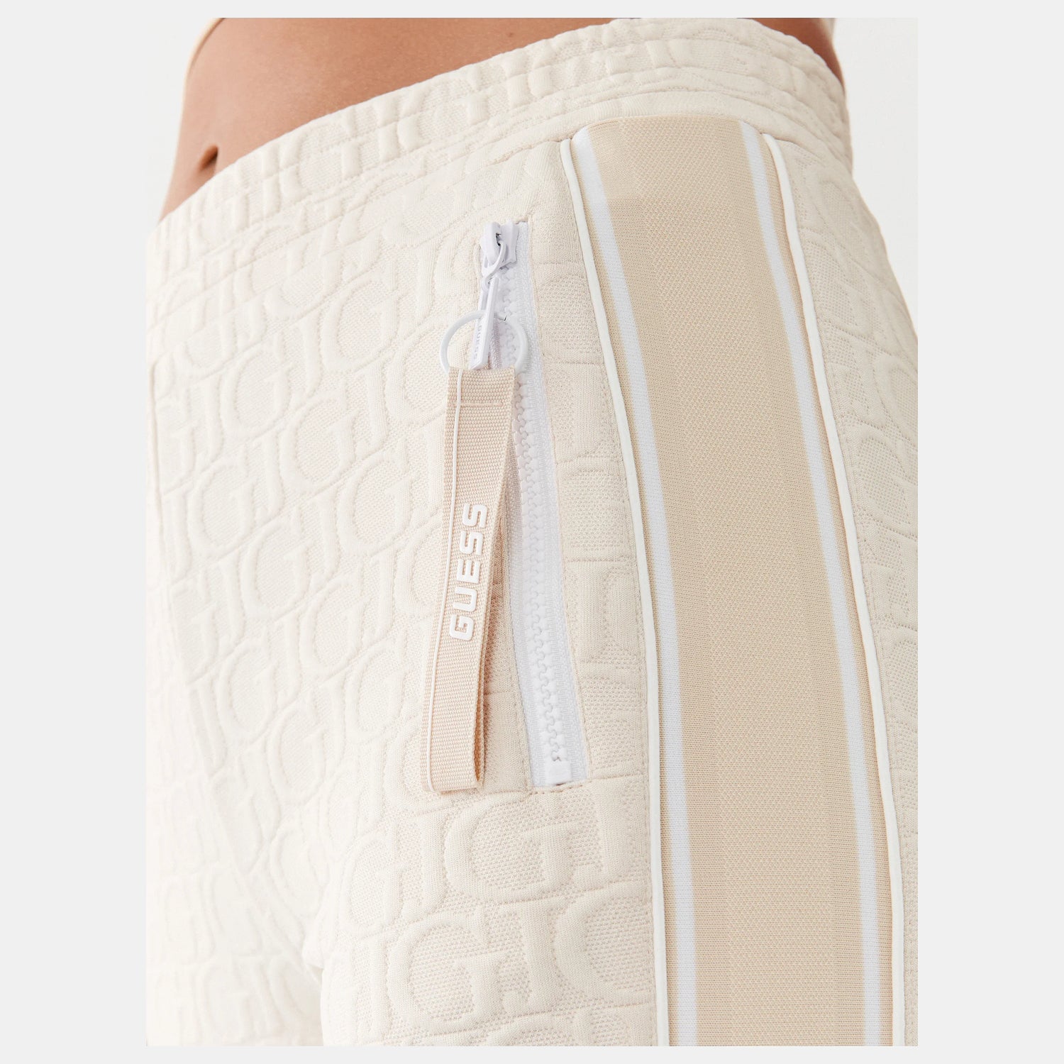 Guess Calcas Training Pants V3yb11 Kbsl0 Beige Beige_shot2