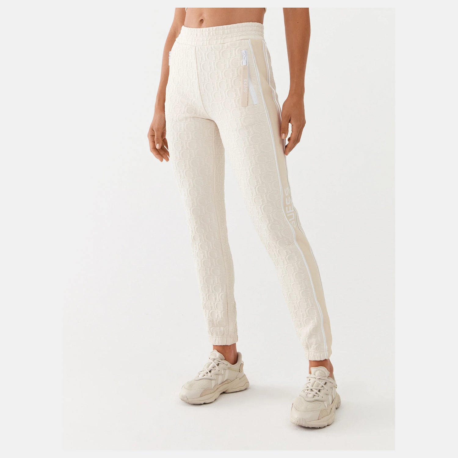 Guess Calcas Training Pants V3yb11 Kbsl0 Beige Beige_shot3