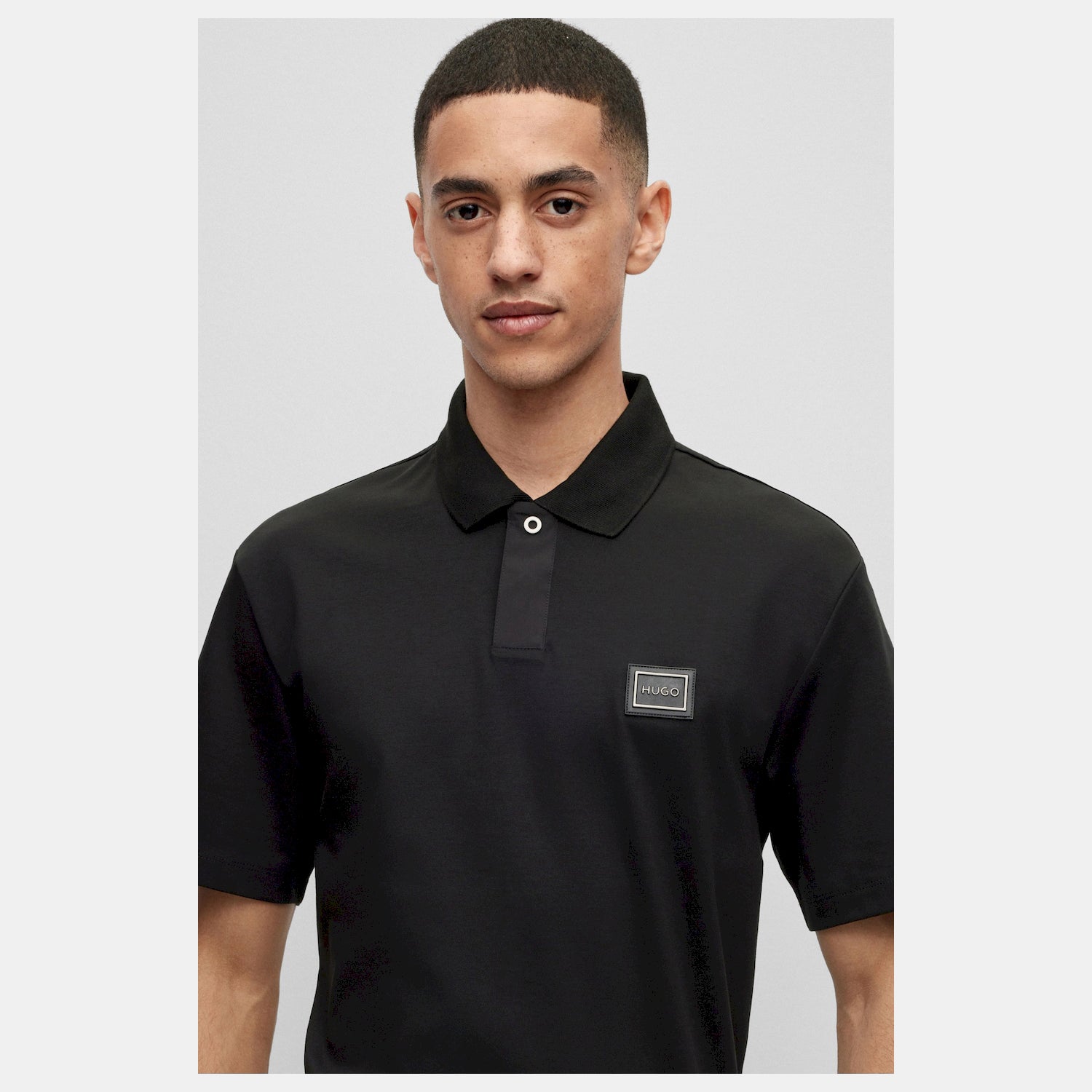 Hugo Polo Dagros Black Preto_shot2