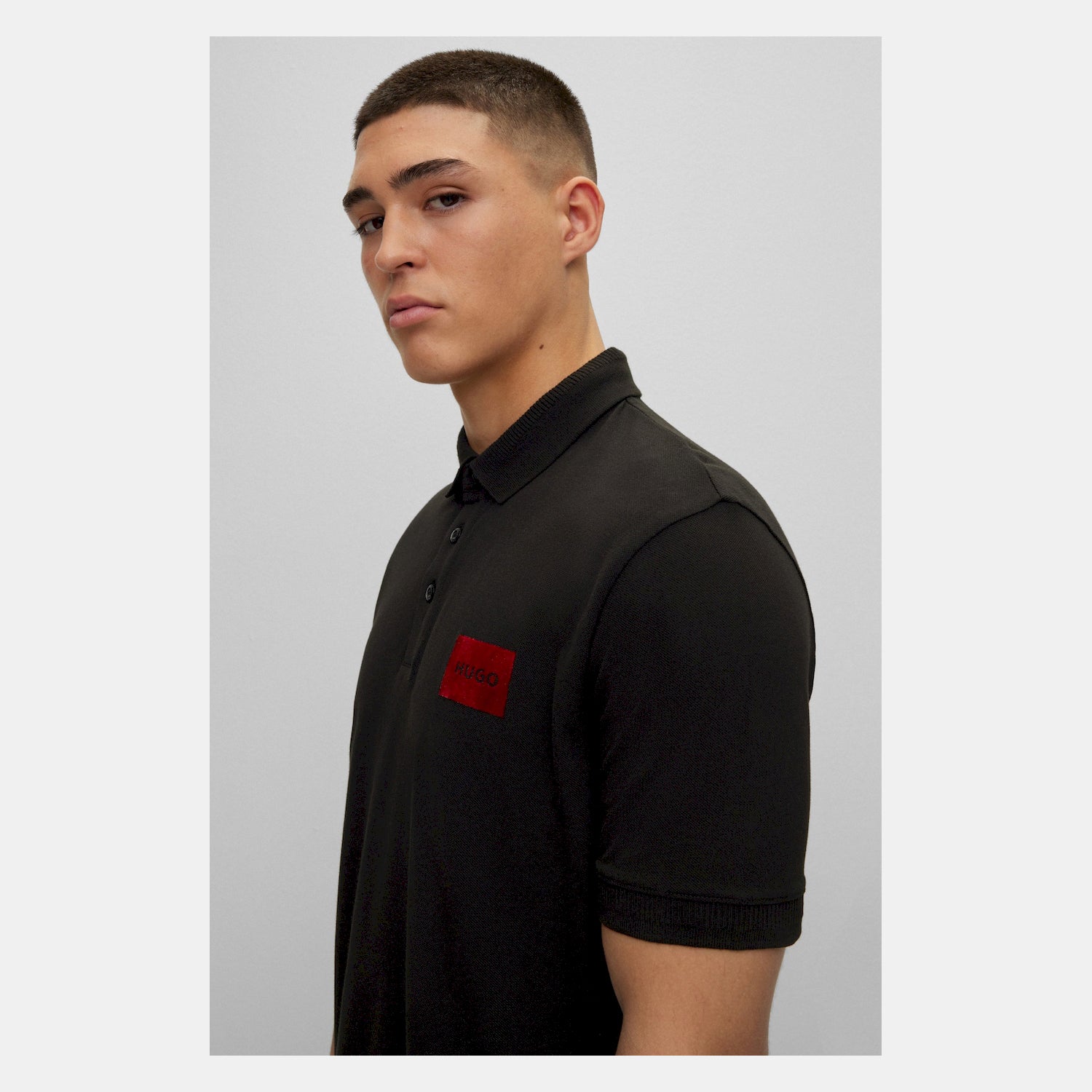 Hugo Polo Dereso V Black Red Preto Vermelho_shot2