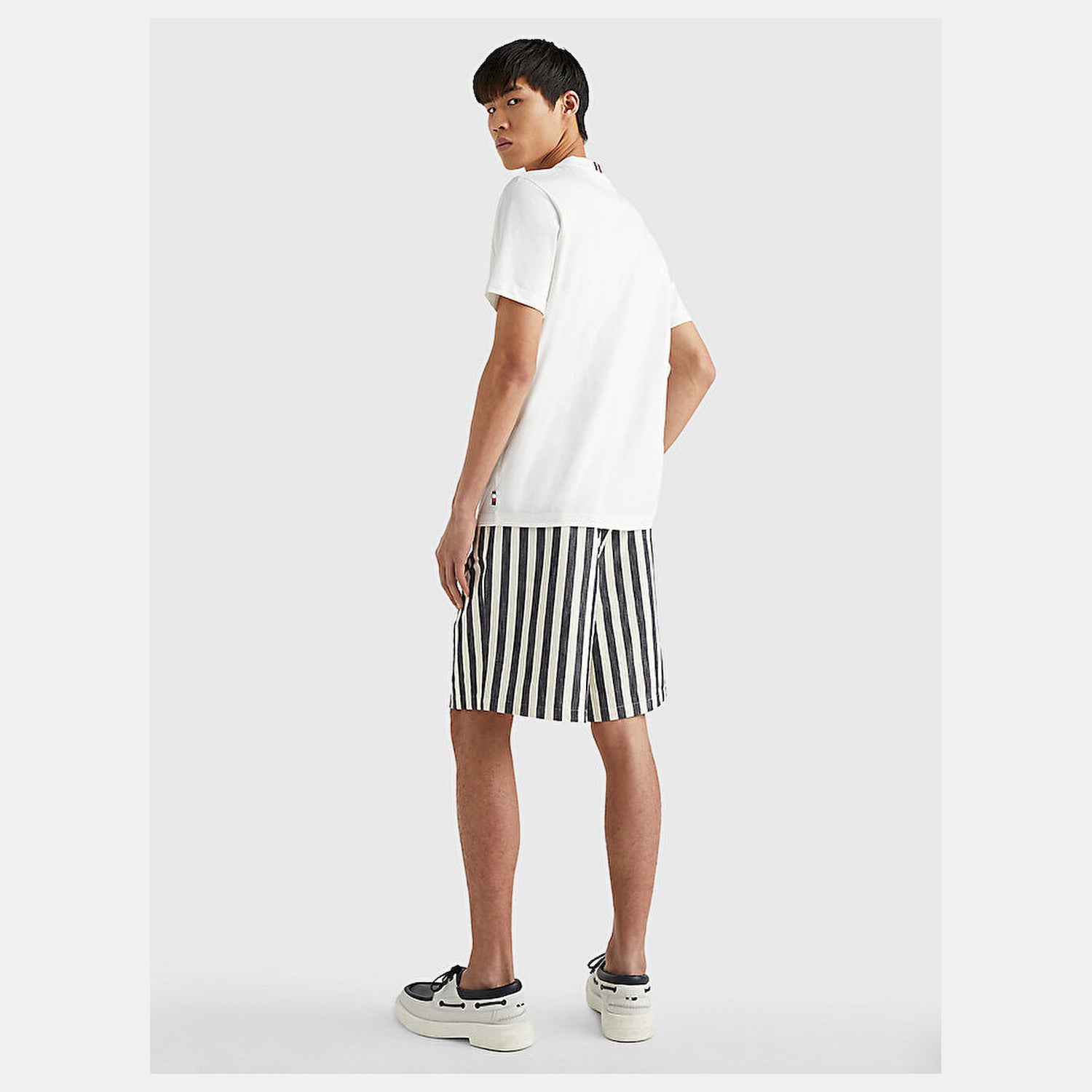 Tommy Hilfiger T Shirt Mw0mw30055 White Branco_shot2