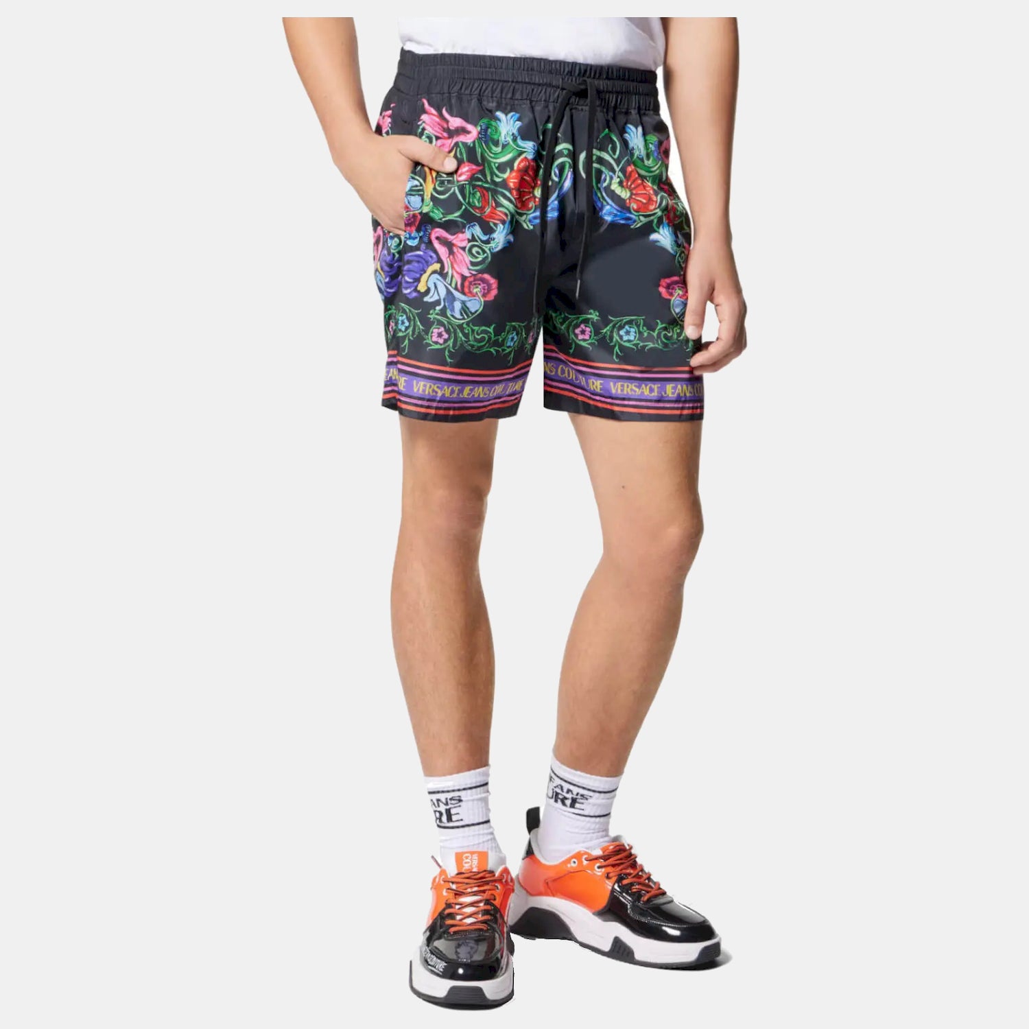 Versace Calcao Shorts 74gadd17 Blk Gold Preto Ouro_shot2